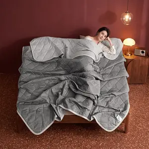 Summer Cooling Air Conditioning Blanket for Sleeping, Machine Washable Quilt Bedspread with Stitched Edge