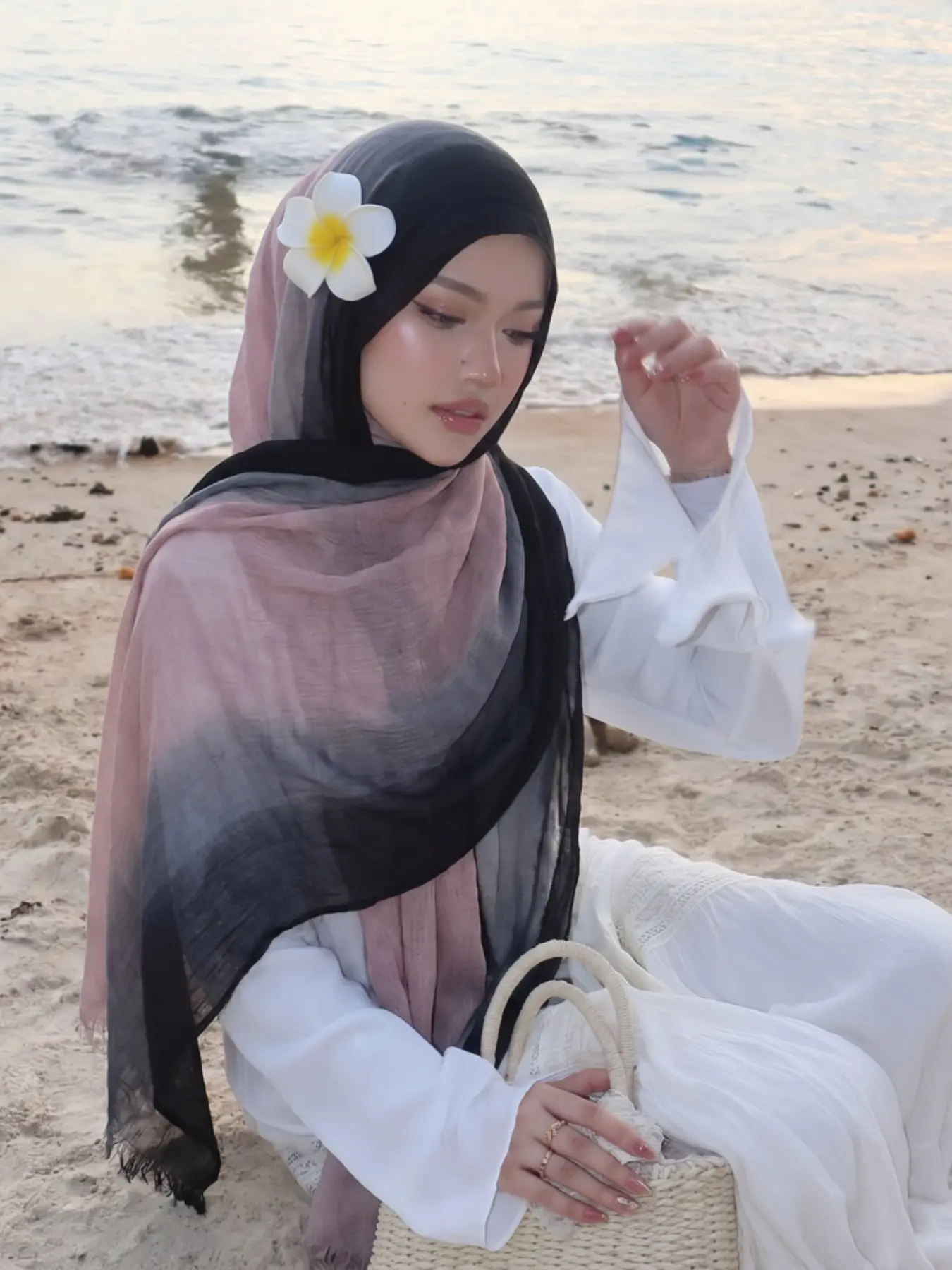 Women's boho ombre crinkle hijab, Modesty Hijab Wrap, modest beach shawl with fringe, stylish summer accessory, perfect gift idea for her