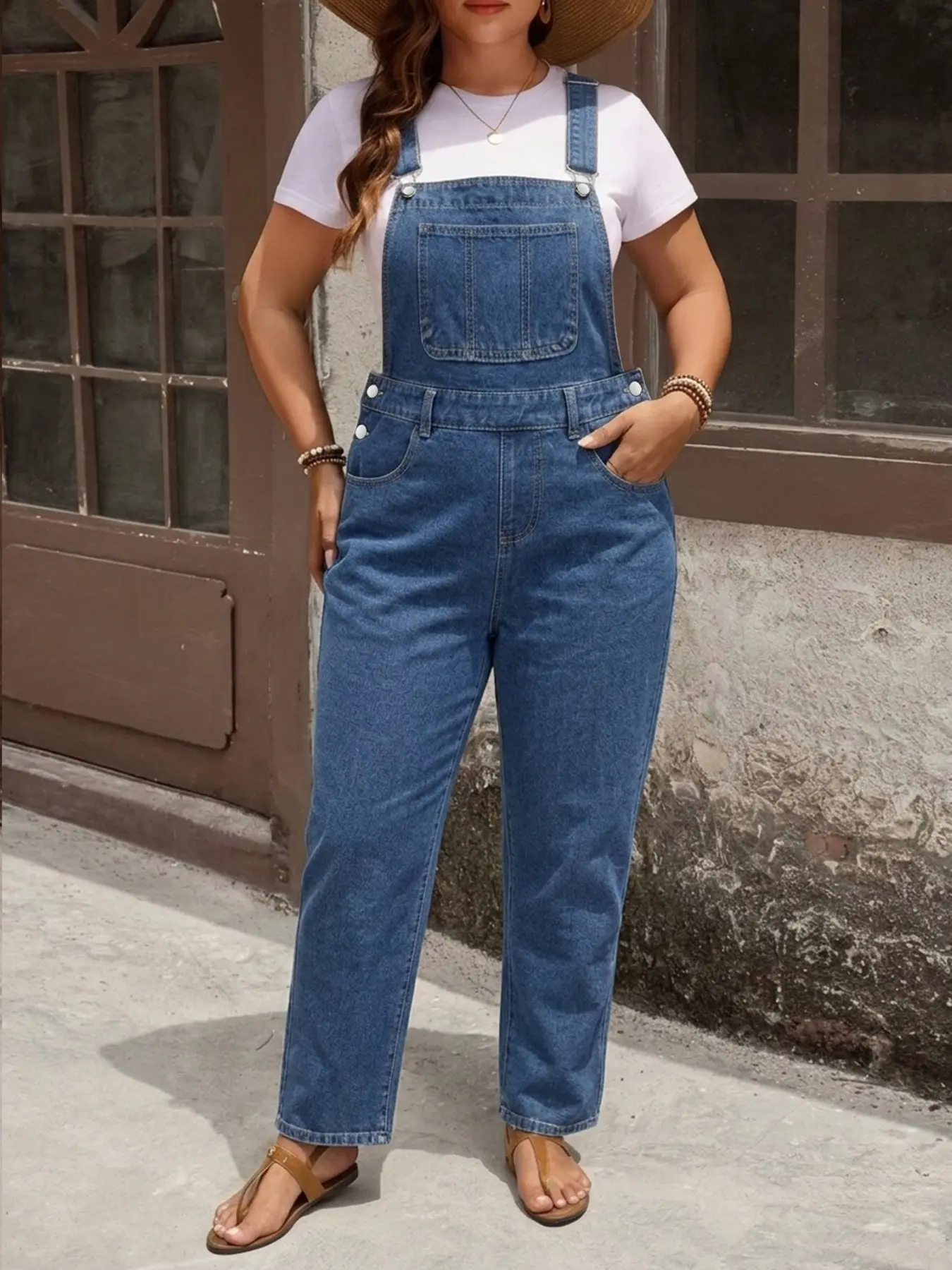 Plus Size Women's Fashion Washed Denim Jeans, Casual Loose Fit Strap Jeans, All-Season Daily Wear, Perfect for Outing and Dates, Overalls