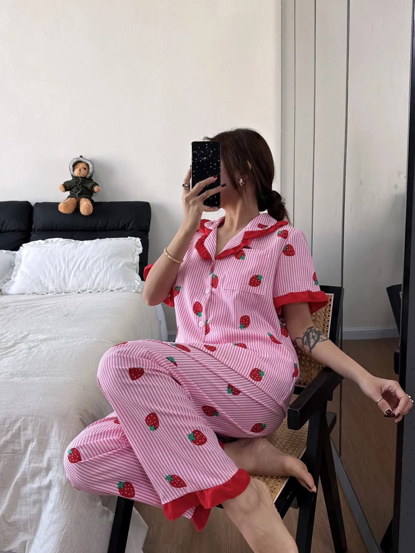 Valentine's Day Women's Sleepwear Pajama Set, Loungewear, Floral Print Ruffle Short Sleeve Long Pants, Casual Home Wear, Soft Button Up Top & Elastic Waist Pant