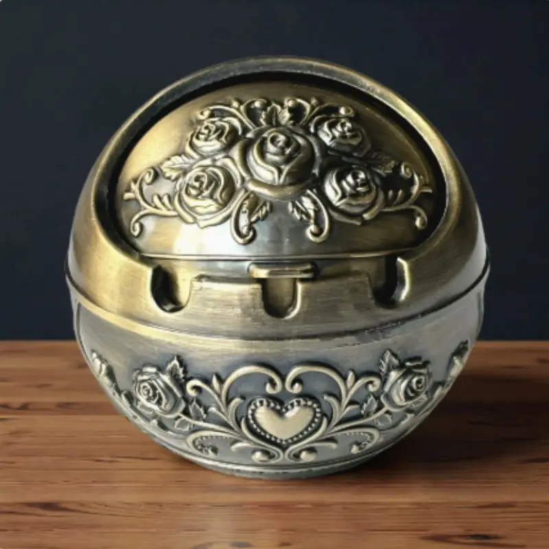 Vintage Charm Rose Ball Ashtray with Lid, Antique Bronze Relief Design, Windproof Cover, Multi-Slot Metal, Home Bar Patio Office Decor, Collectible