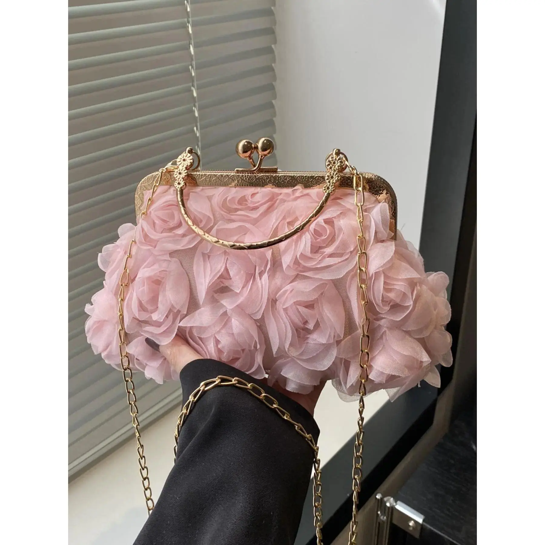Women’s Floral Embossed Crossbody Tote - Light Luxury Niche Fashion Handbag, Lightweight Casual Chic Daily Use Bag with Adjustable Strap for Shopping, Work, Shoulder Bag, Everyday Bag