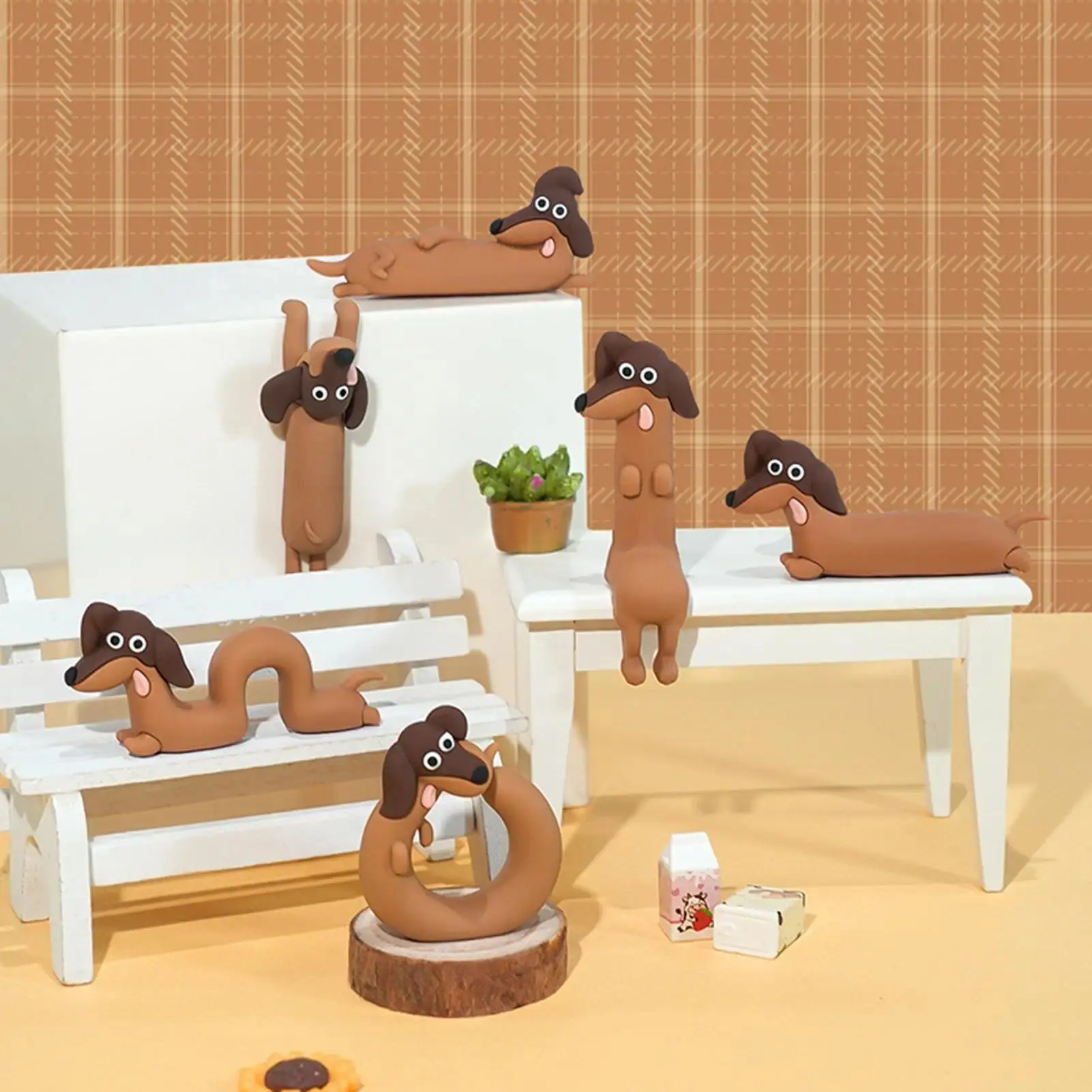 2pcs Mini Dachshund Figurine Cute Sausage Dog Statue Car Dashboard Decoration Home Office Desk Bookshelf Ornaments Gifts