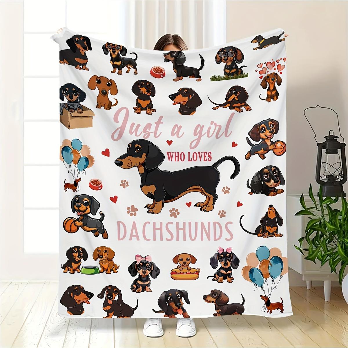 Cozy Dachshund Print Flannel Throw Blanket - Soft, Warm & with Playful Just a Who Loves Dachshunds Design - Perfect for Couch, Bed, Office, Travel & Dog Lovers Gift, Dog Blanket-280GSM