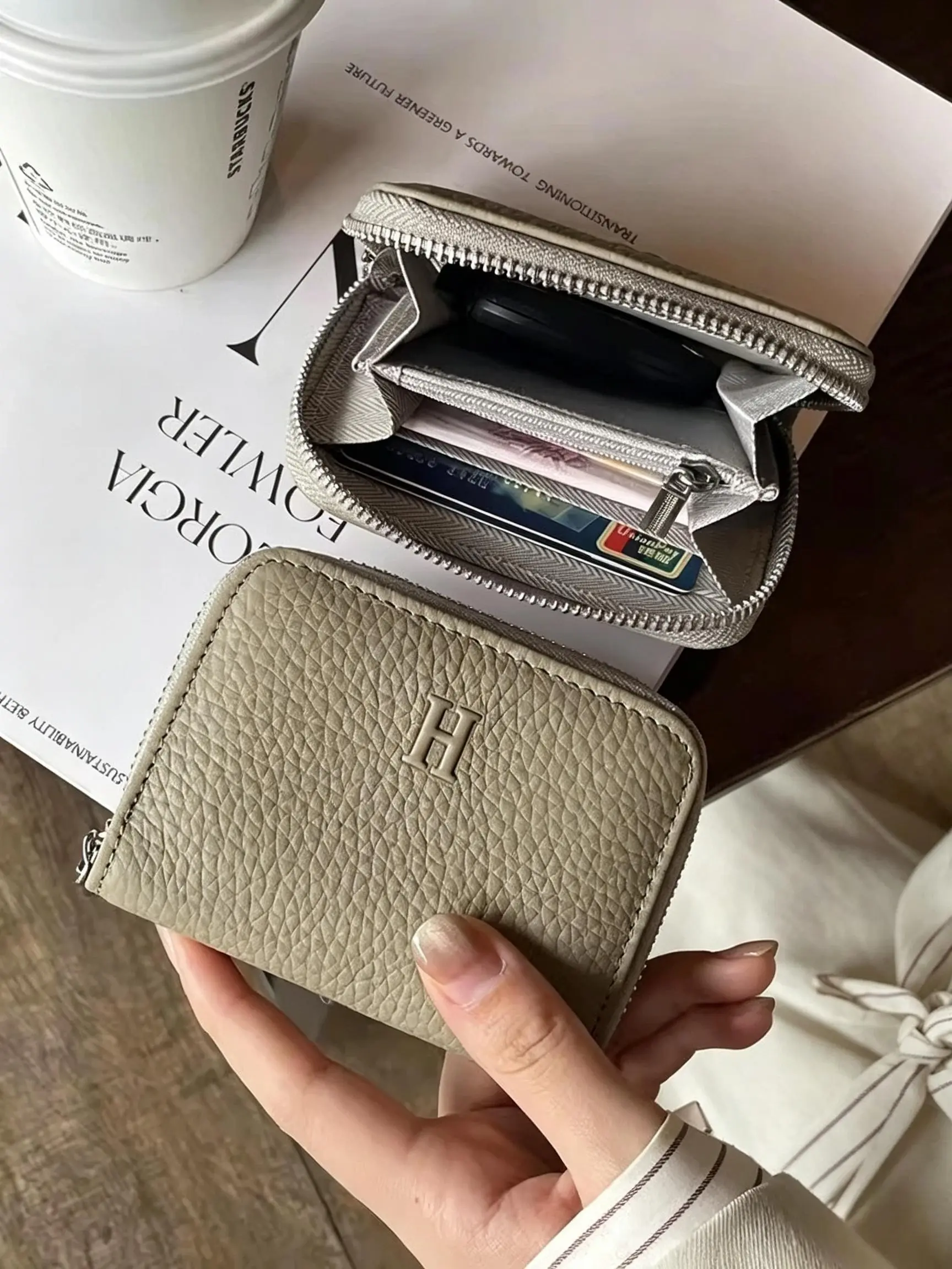 Leather Texture Zipper Small Card Wallet for Women, Mini Short Design Multi-Functional Multiple Slots ID Holder Coin Organizer