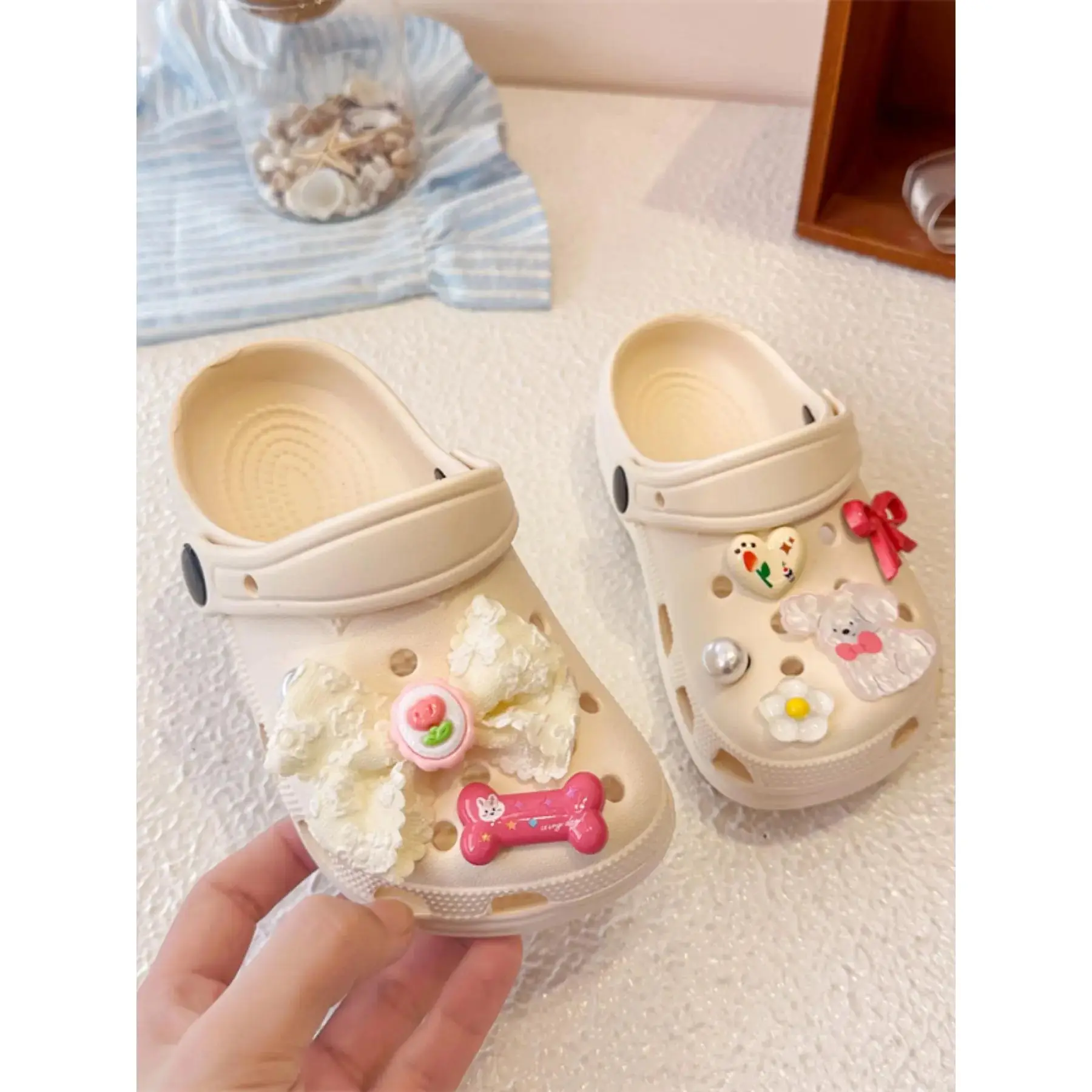 Girls' Casual Cartoon Print Clogs, Lightweight Soft EVA Summer Shoes with Breathable Holes for Indoor & Outdoor Wear, None, Eu24-25