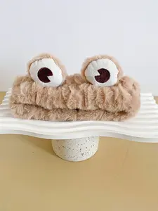 Frog Big Eye Headband for Women, Autumn & Winter Plush Hair Accessory, Non-Slip Design, Ideal for Face Washing & Masks, Cute Headbands