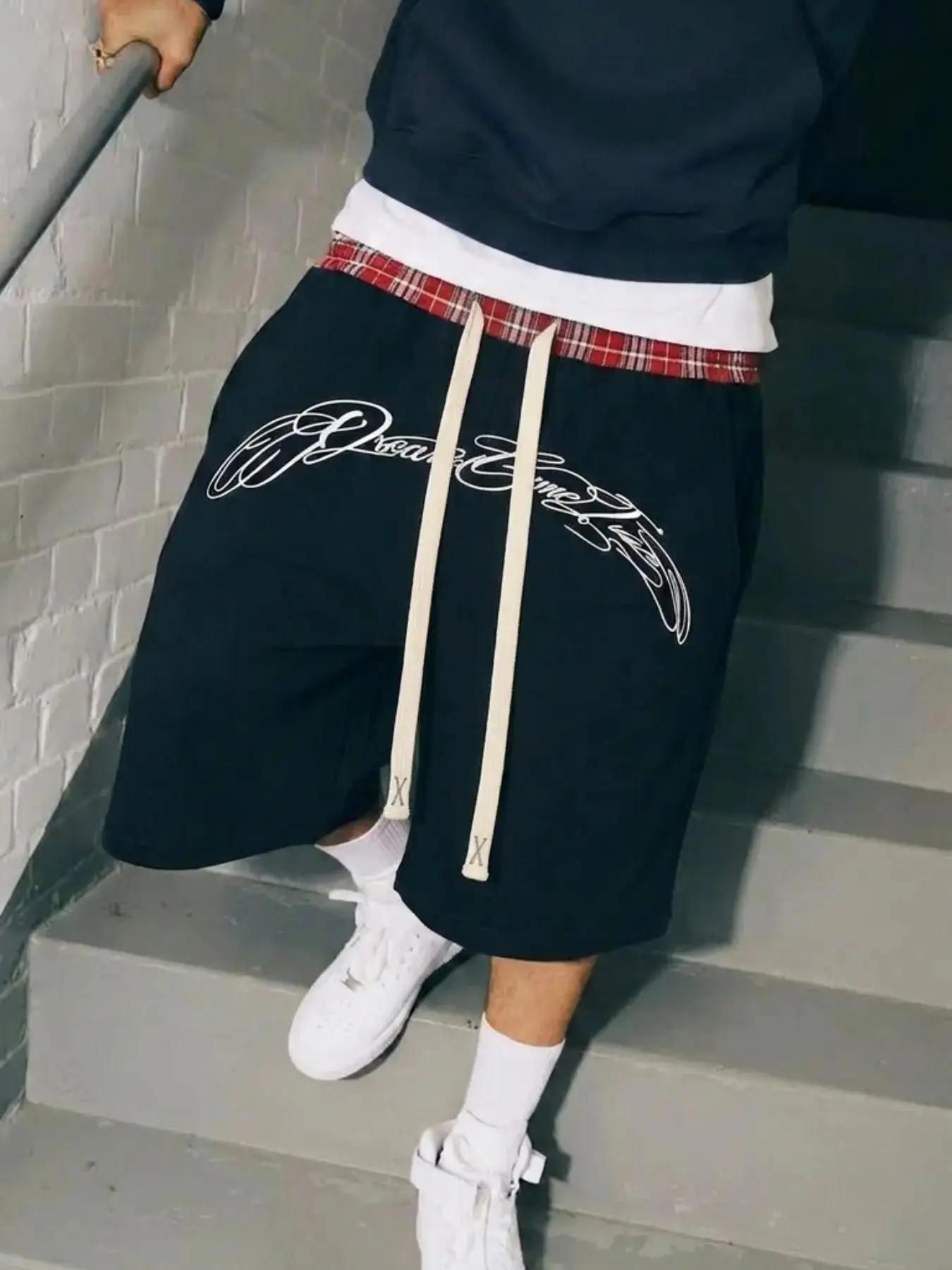 Men's Streetwear Five-Quarter Pants, Colorblock Plaid Waist Design, Loose Fit Drawstring Gym Shorts, American High Street Letter Print