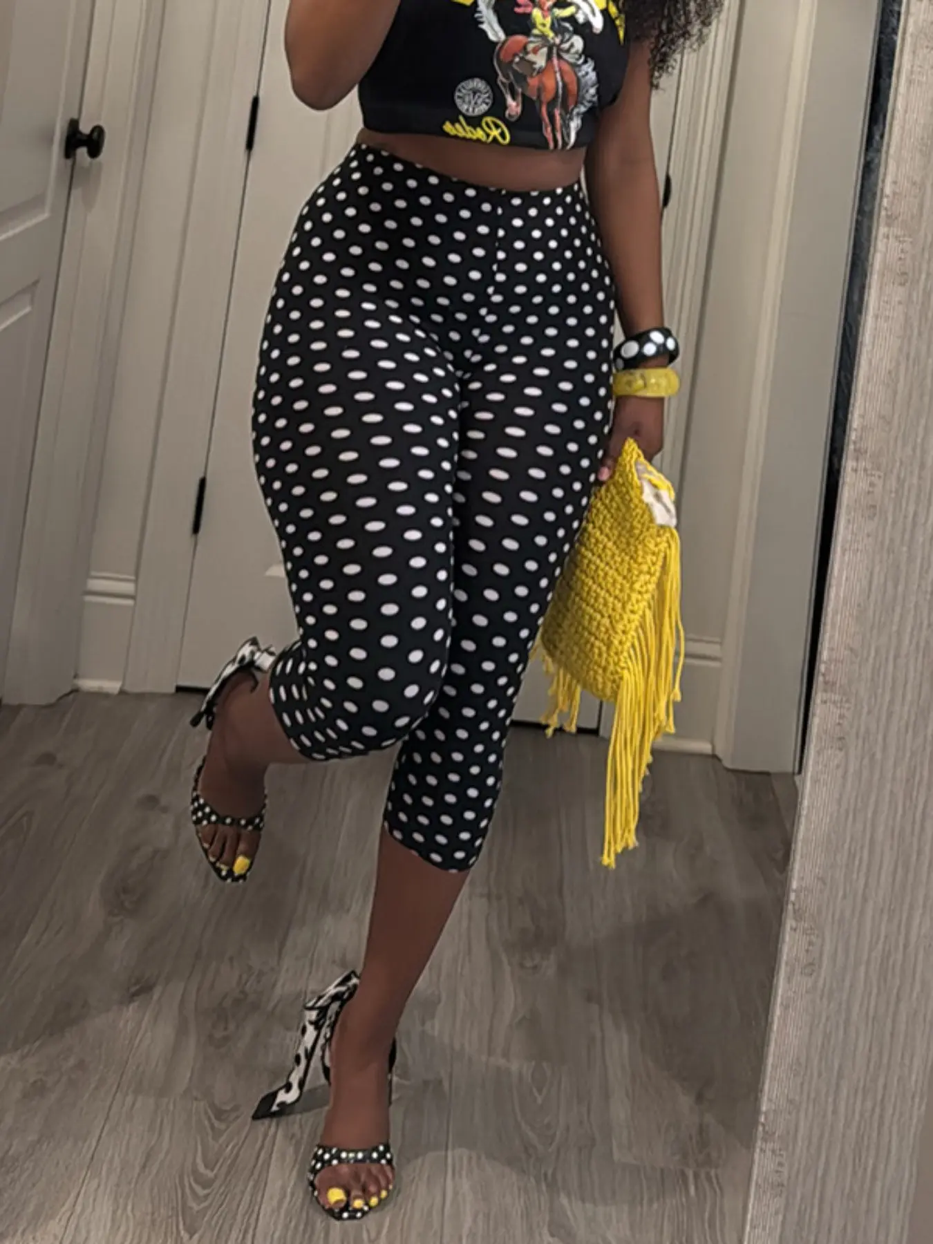 New Fashionable Polka Dot Print Mid-Waist Tight Fit Casual Capri Pants, Versatile and Stylish Seven-Eighths Bottoms for Women