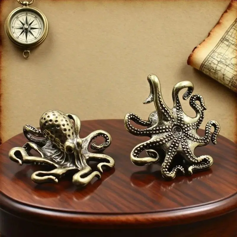Retro Brass Octopus Figurine - Retro and Nostalgic Metal Miniatures, Antique Copper Desk Ornament, Creative Table Tea Pet Accessory, Classic Novelty Stress Relief Toy (Figurines & Miniatures for Home Decoration)