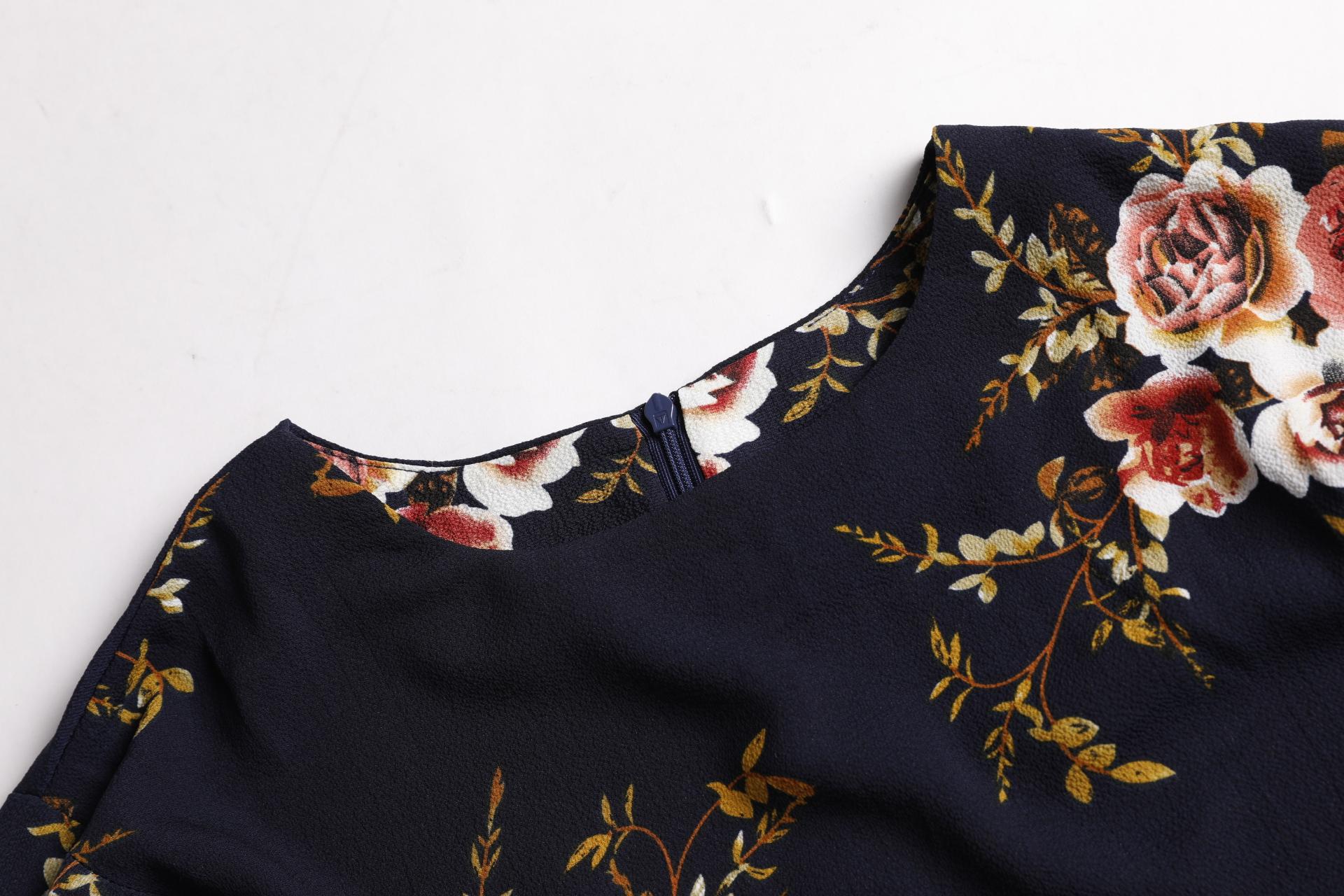 Elegant Rose Print Long Dress, Round Neck Loose-Fit Thin Fabric, Back Zipper Design, Perfect for All Seasons, Women's Fashion