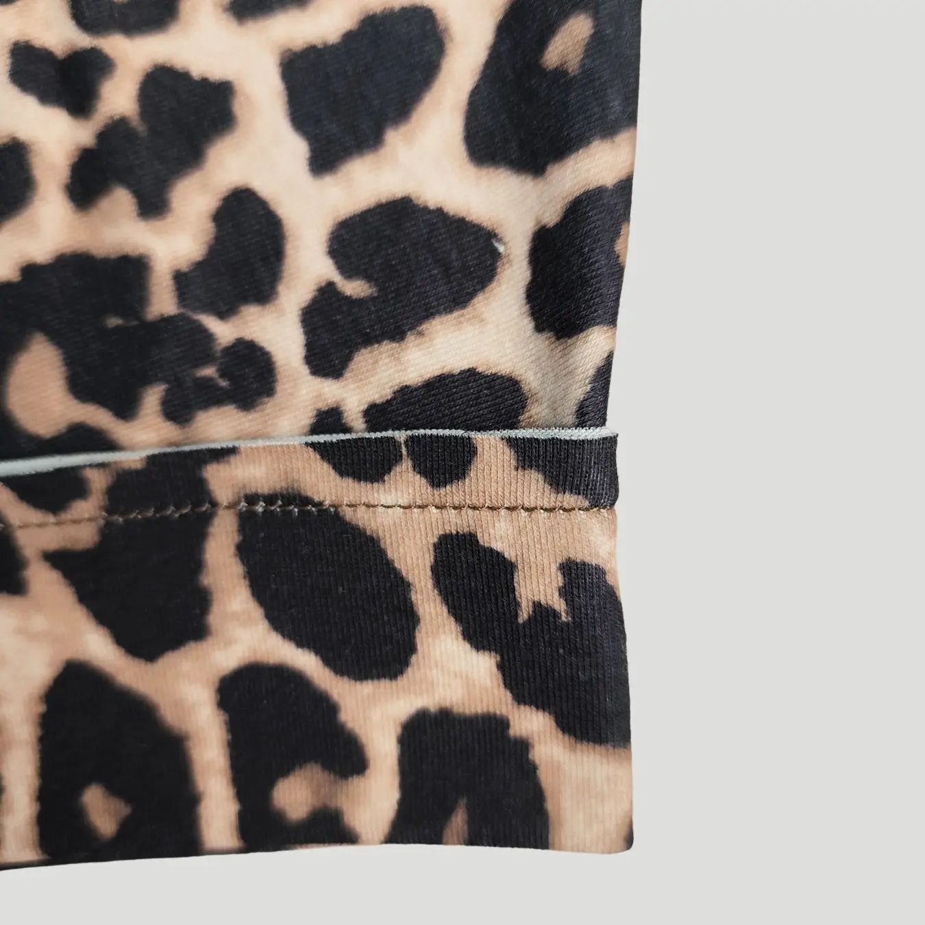 Women's Leopard Print Casual Loungewear Homewear Pajamas Two-Piece Set, Round Neck Short Sleeve Backless Top & Lounge Long Pants, Comfortable Wear, Casual Loungewear Sleepwear