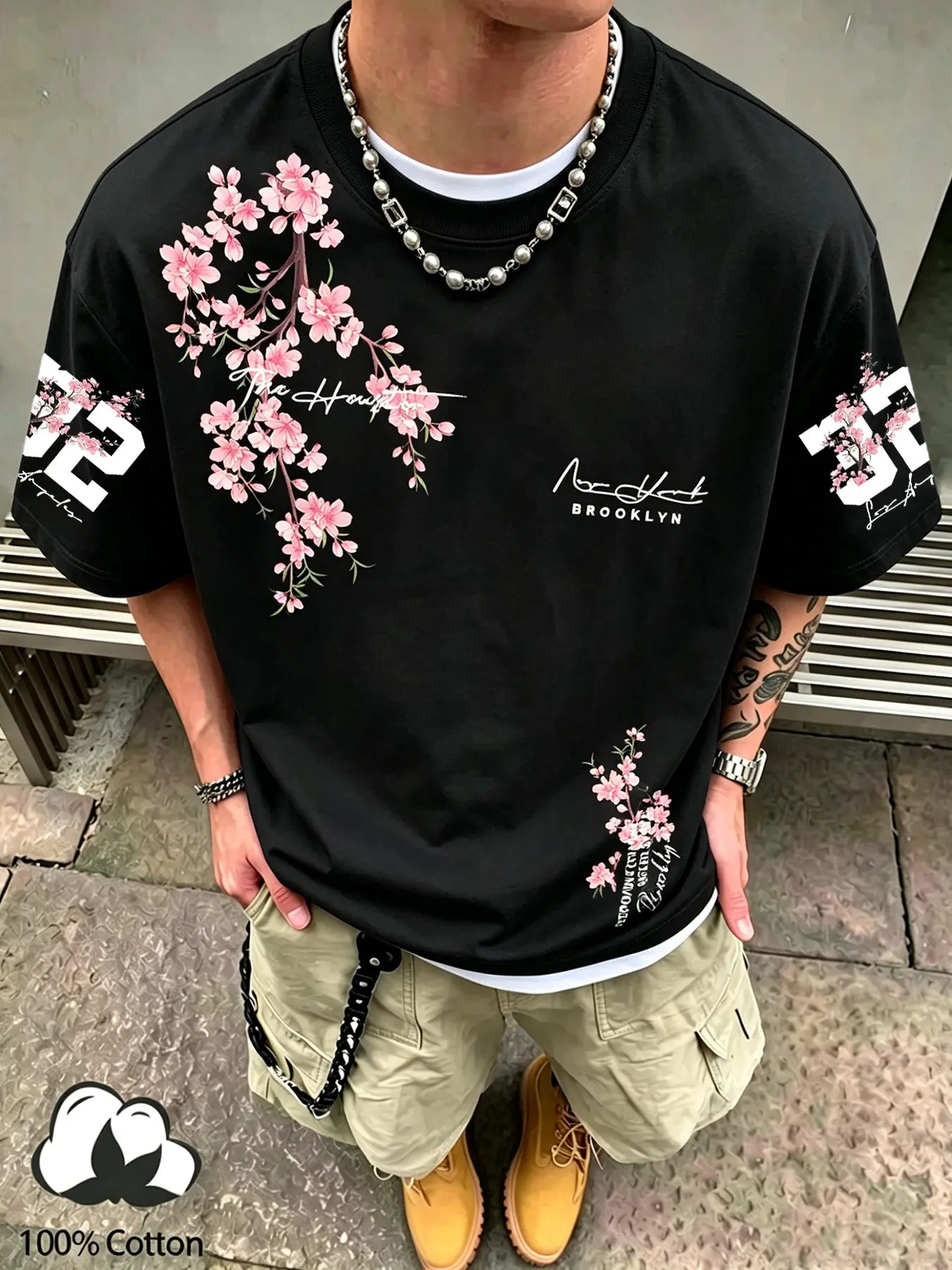 Unisex American retro street style, avant-garde, black, 100% cotton, relaxed fit, short-sleeved T-shirt. Cherry blossom letter print, relaxed fit T-shirt. Casual street style short-sleeved top. Suitable for streetwear, Japanese Y2K style, campus, hip-hop,