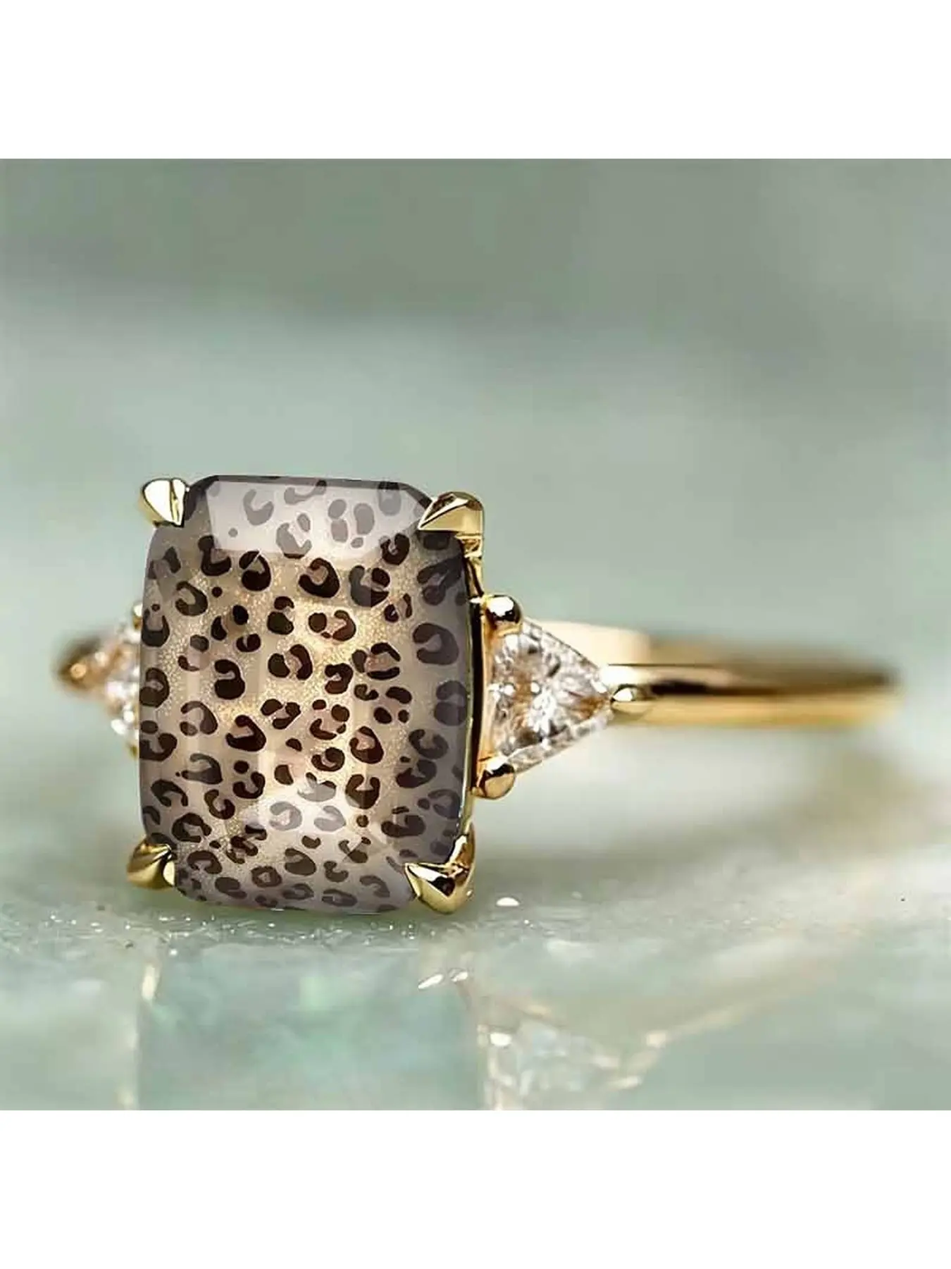 Women's Vintage Leopard Print Square-Center Stone Ring, with Triangular Transparent Side Accents, a Light Luxury Band, and a Stylish Edgy Accessory for Daily Wear, Fashion Ring