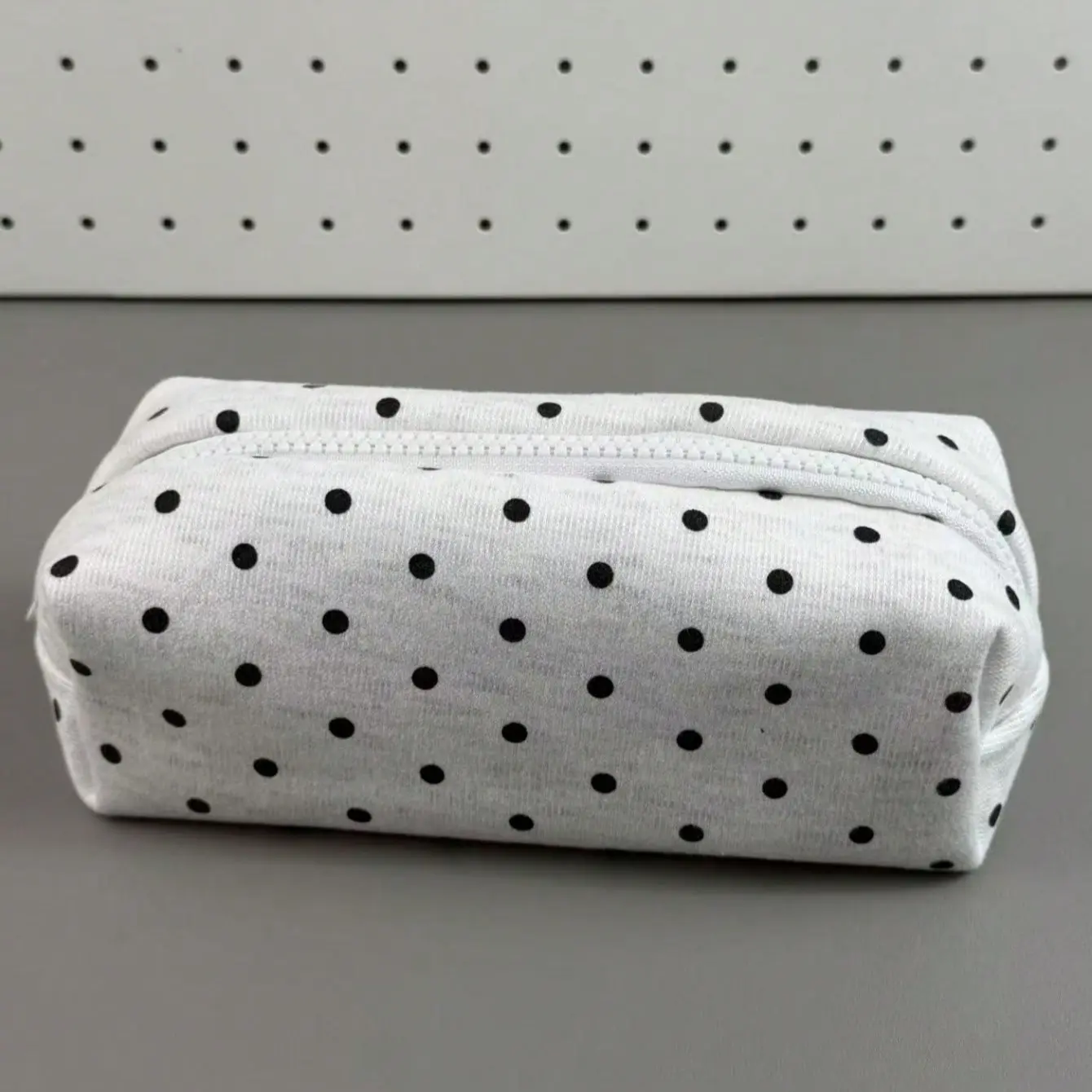 1pc Large Capacity Polka Dot Stationery Bag & Cosmetic Pouch: Korean Style Pencil Case | Minimalist Portable For Girls, Suitable For All Seasons, Suitable For Desktop Decoration, Desk Supplies, Office Supplies
