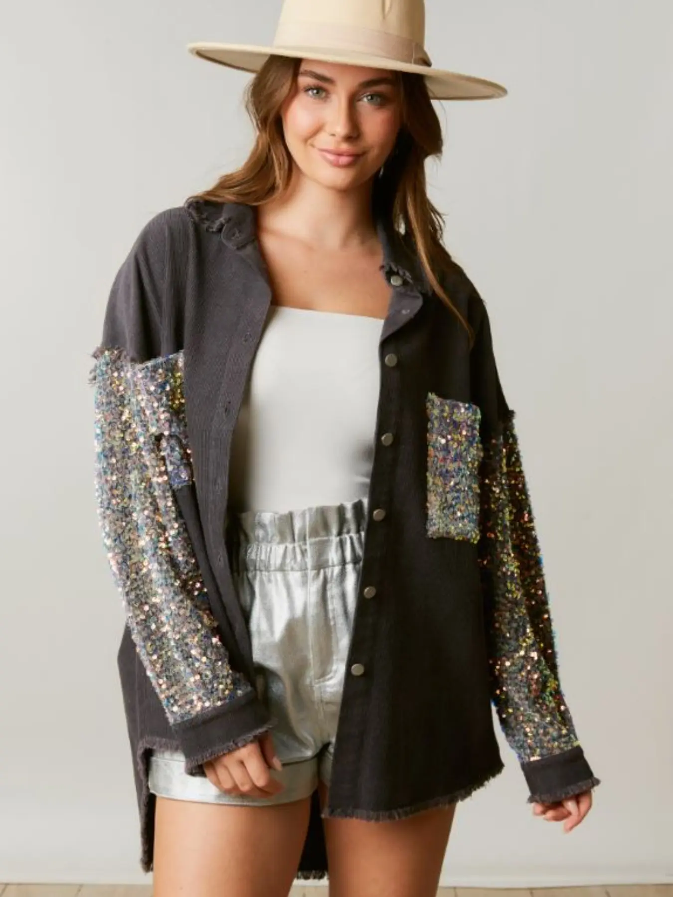 Women's Sequined Long Sleeve Top, Frayed Hem, Single Button Loose Jeans Shirt Jacket, Fashionable Casual Outerwear, Trendy Women's Coat