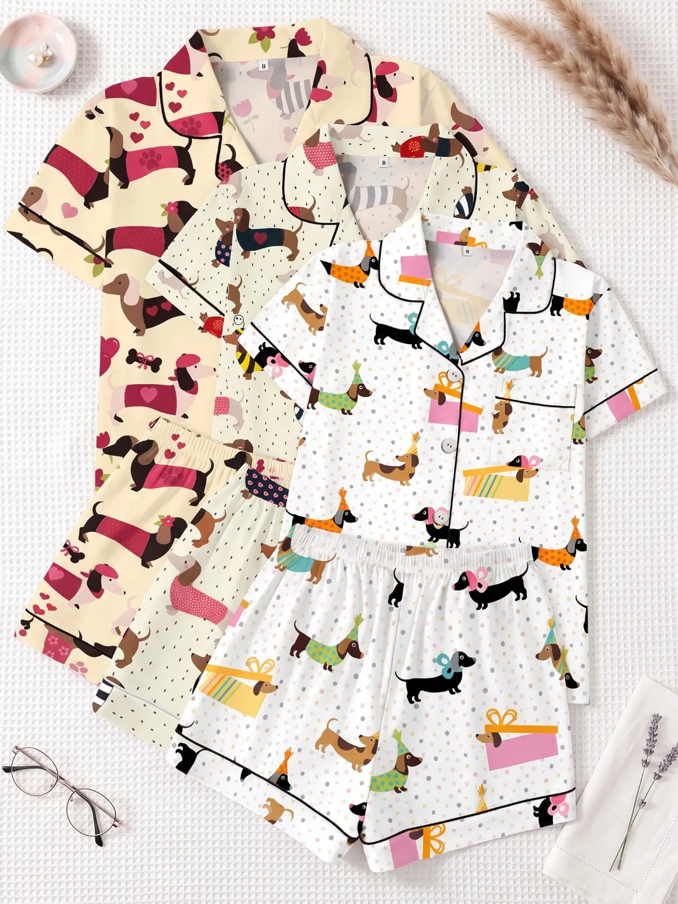 Women's 3-Piece Pajama Set, Short Sleeve Top & Shorts, Cute Weiner Dog Print, All-Seasons Casual Sleepwear, Loungewear, Home Wear Essentials