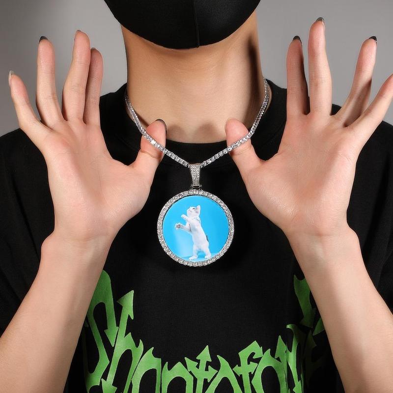 [ICE HUE]18K Gold Vacuum Plated Copper with 5A+ Sri Lanka Zircon DIY Custom Memory Round Colorful Photo Pendant With Necklace Miami Italy Mexico & Micro Inspired for Women & Men Jewelry,Daily Wear,Casual Fashion,Gift Idea,,Classic,Hip Hop,Simple