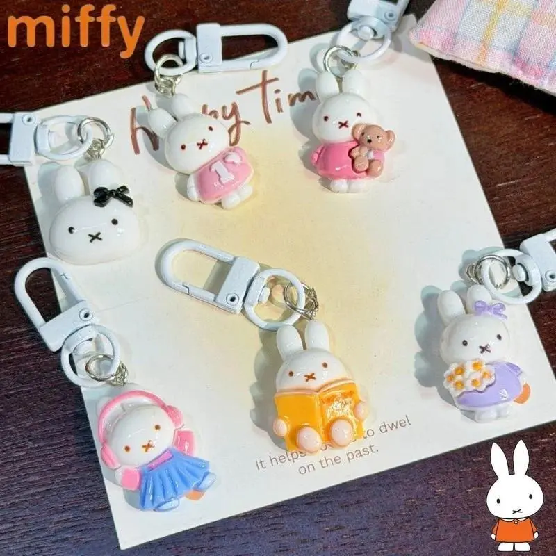 Miffy rabbit series sweet and cute creative cartoon pattern new fashion versatile small portable keychain decorative pendant