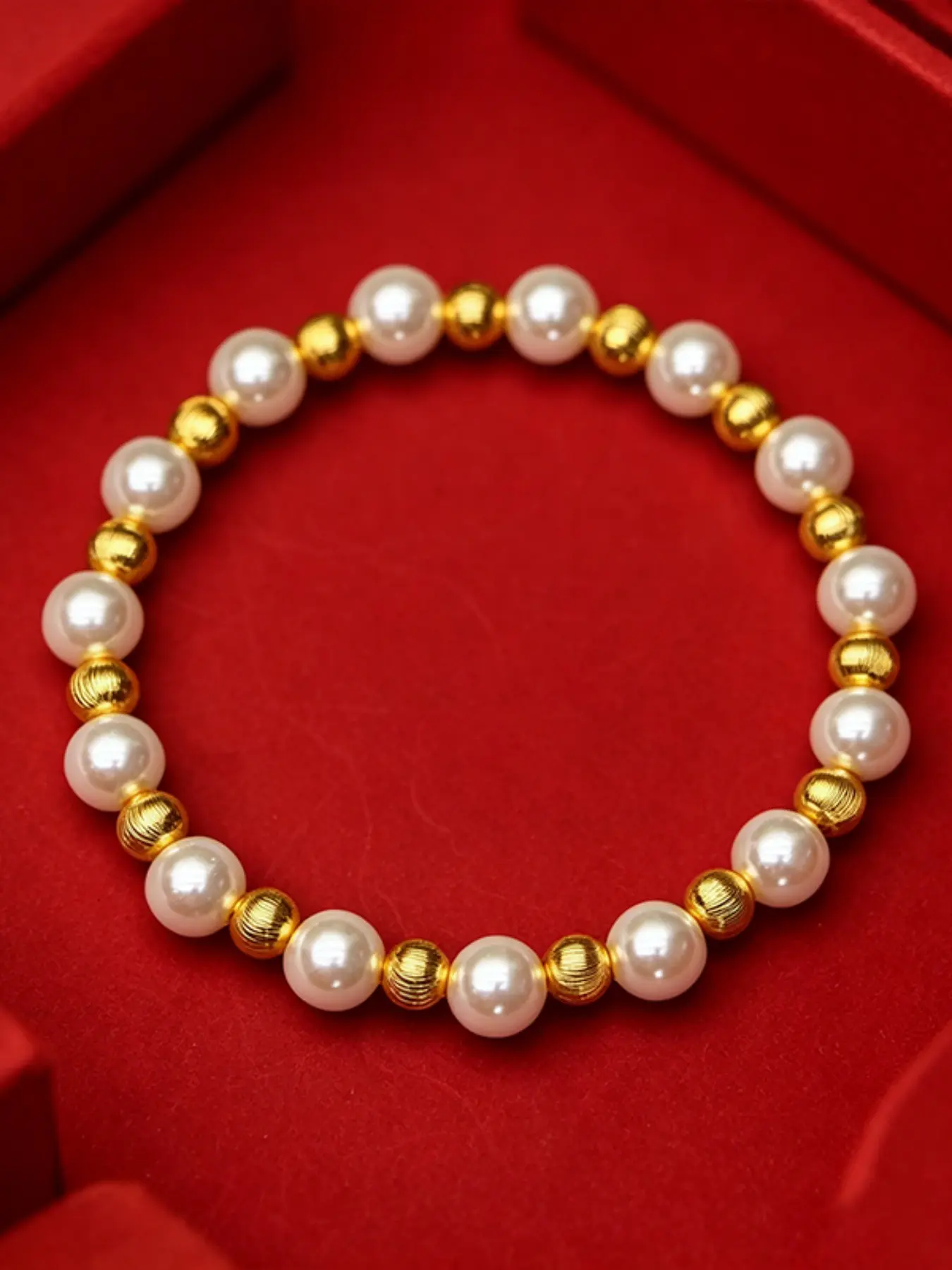 Quiet Luxury Pearl Bracelet for Women | White Pearl & Gold Beaded Jewelry | Elegant Gift