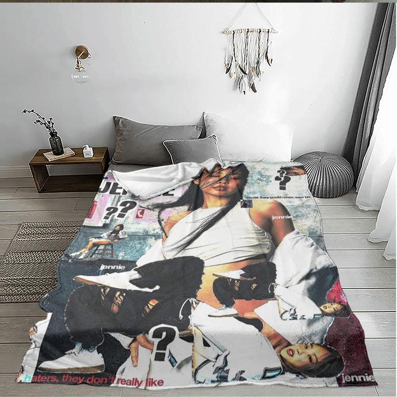 Trendy Patchwork Flannel Blanket, Portable Nap Blanket for All Seasons, Office Sofa Bed Car Plane Warm Blanket