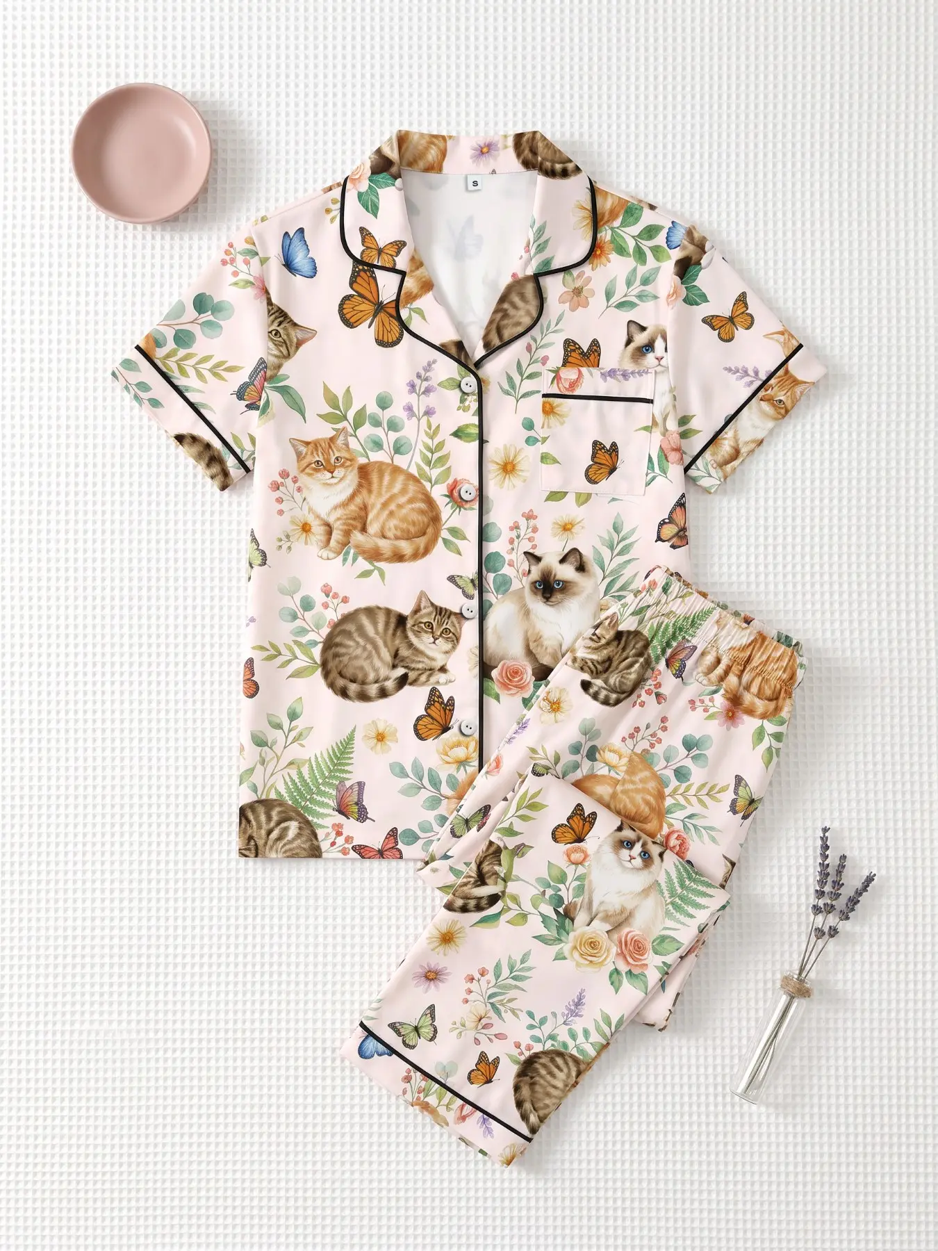 Women's 2-Piece Matching Pajama Set, Short Sleeve Button Front Shirt and Pants, Floral Cat Print, Casual Home Wear, All Seasons, Pj Sets