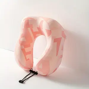 New summer U-shaped pillow, cool fabric, breathable and comfortable neck pillow, high-quality product for travel and home use, airplane pillow, sleep-promoting pillow fluffy gift basket birthday class accessory wreath bag tote canvas hair brush