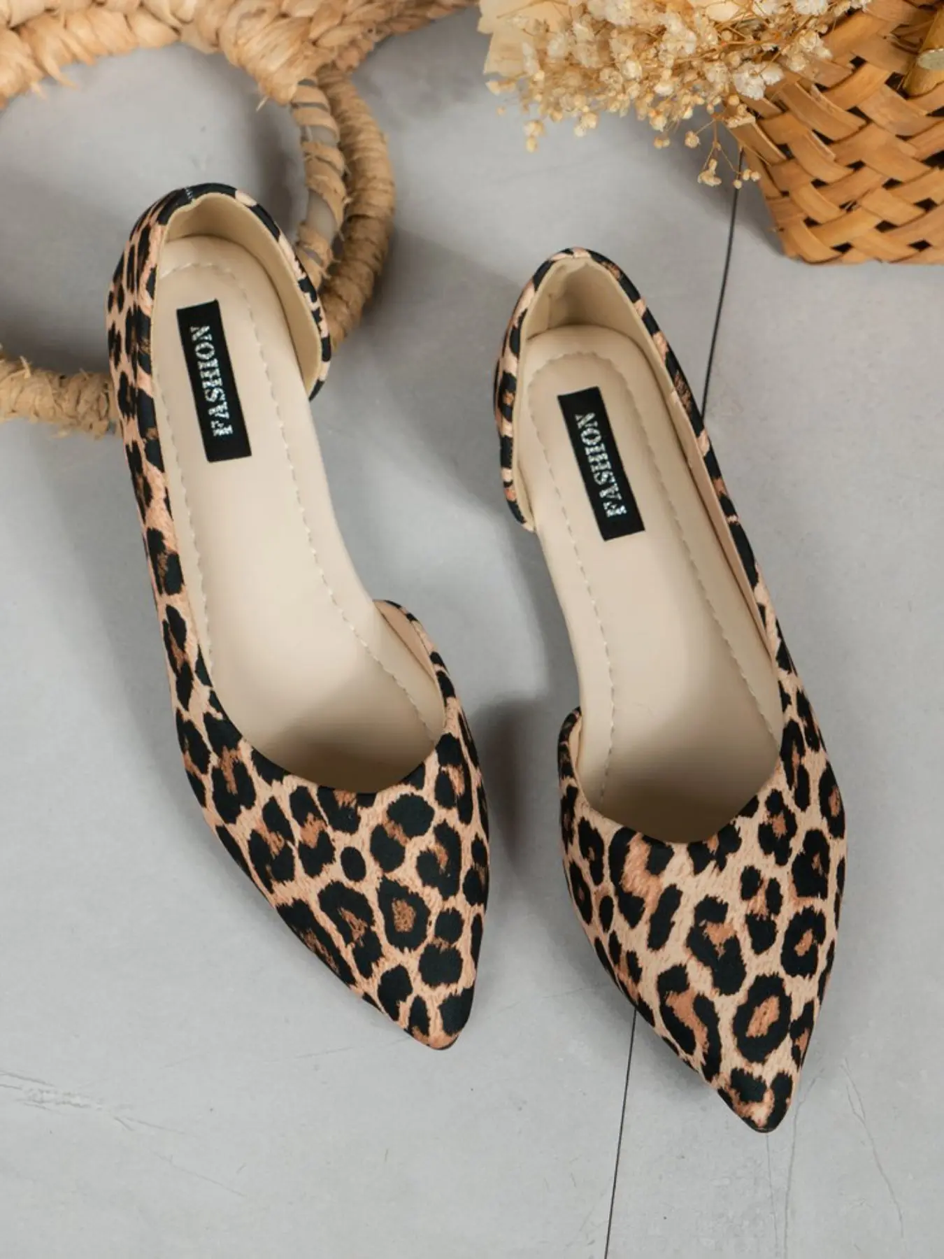 European and American Style Side Hollow Point Flat Heel Women's Shoes, Plaid, Cow Print, Leopard, Pearl Texture, Soft Sole, Comfortable, Casual
