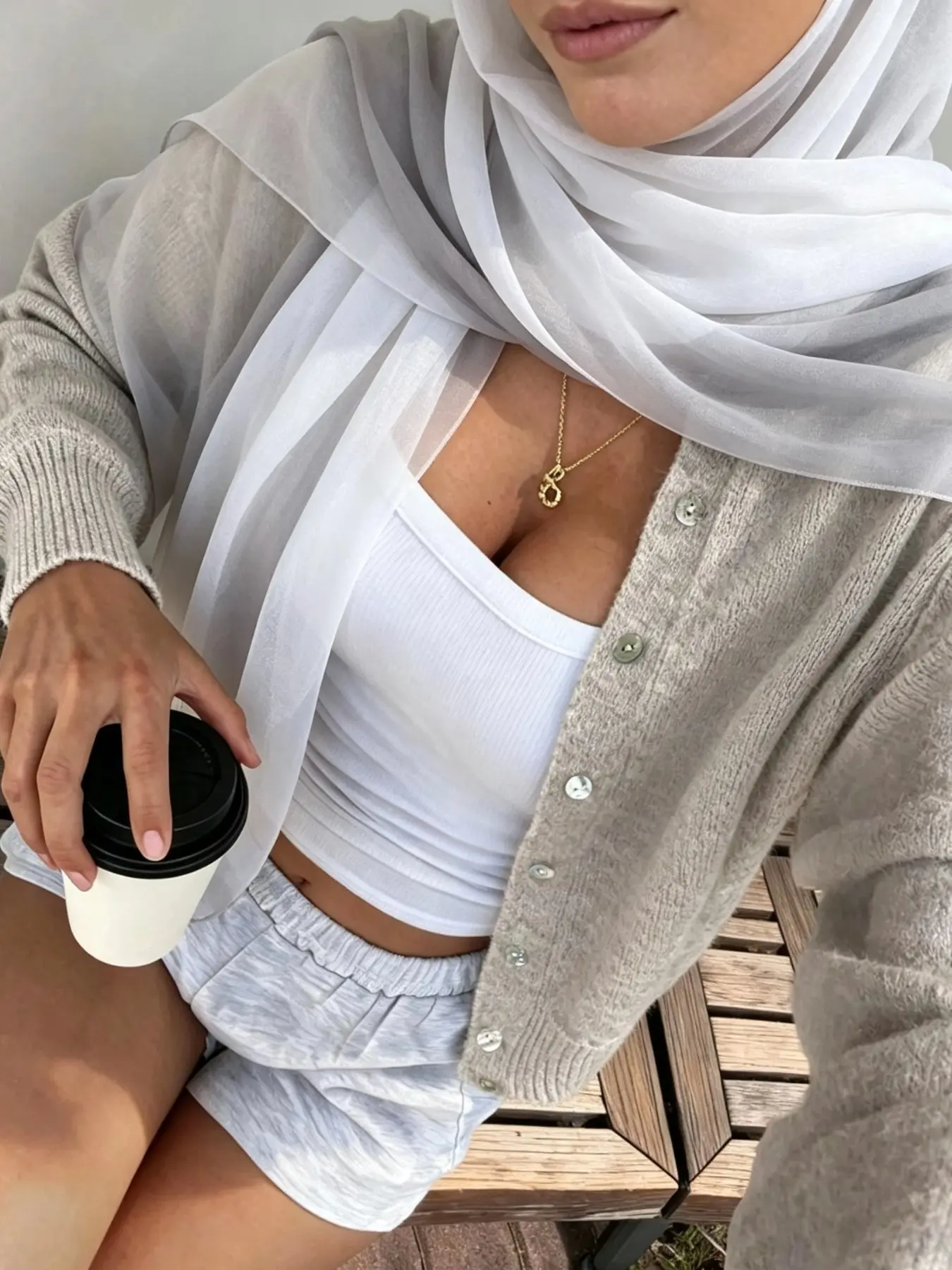 New Y2K Elegant Short Fit Knit Sweater for Women, Round Neck Button Front, Plain Surface, Spring & Fall Casual Wear, Winter Outerwear, Womenswear