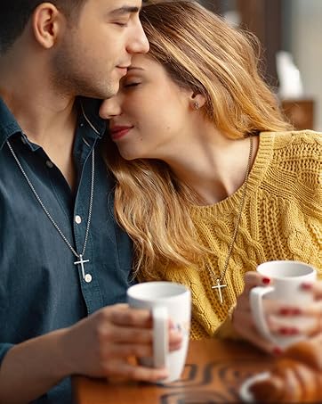 YADOCA Sterling Silver Cross Necklace for Men - Silver Black Gold Mens Cross Necklaces Chain CCross Pendant Necklaces 2.5mm Stainless Steel Cross Chain 18-22 Inch 1PCS