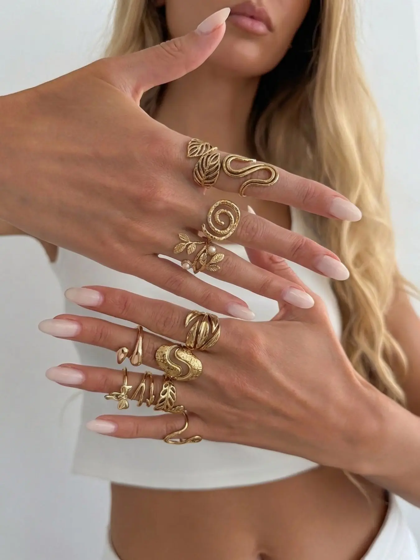 11 Pcs Vintage Hollow Metal Ring Set Stacking Finger Jewelry Bohemian Style Leaf Spiral Irregular Open Design For Women Vacation Party Accessory