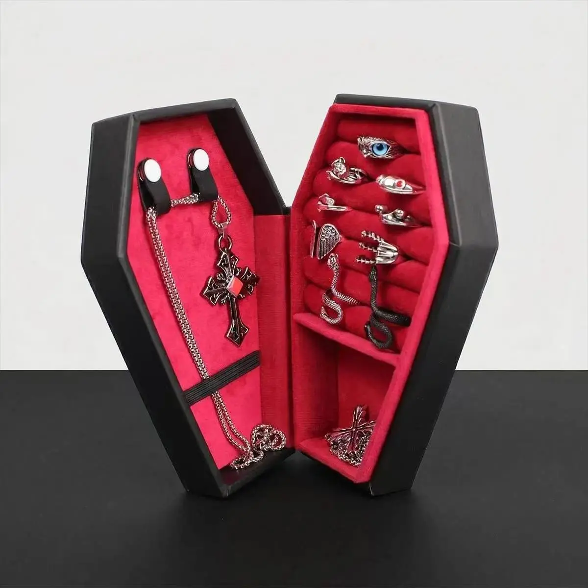 Portable Jewelry Box Gothic Style PU Leather Storage Case, Ring Earring Holder, Compact Organizer for Accessories, Durable and Stylish Design