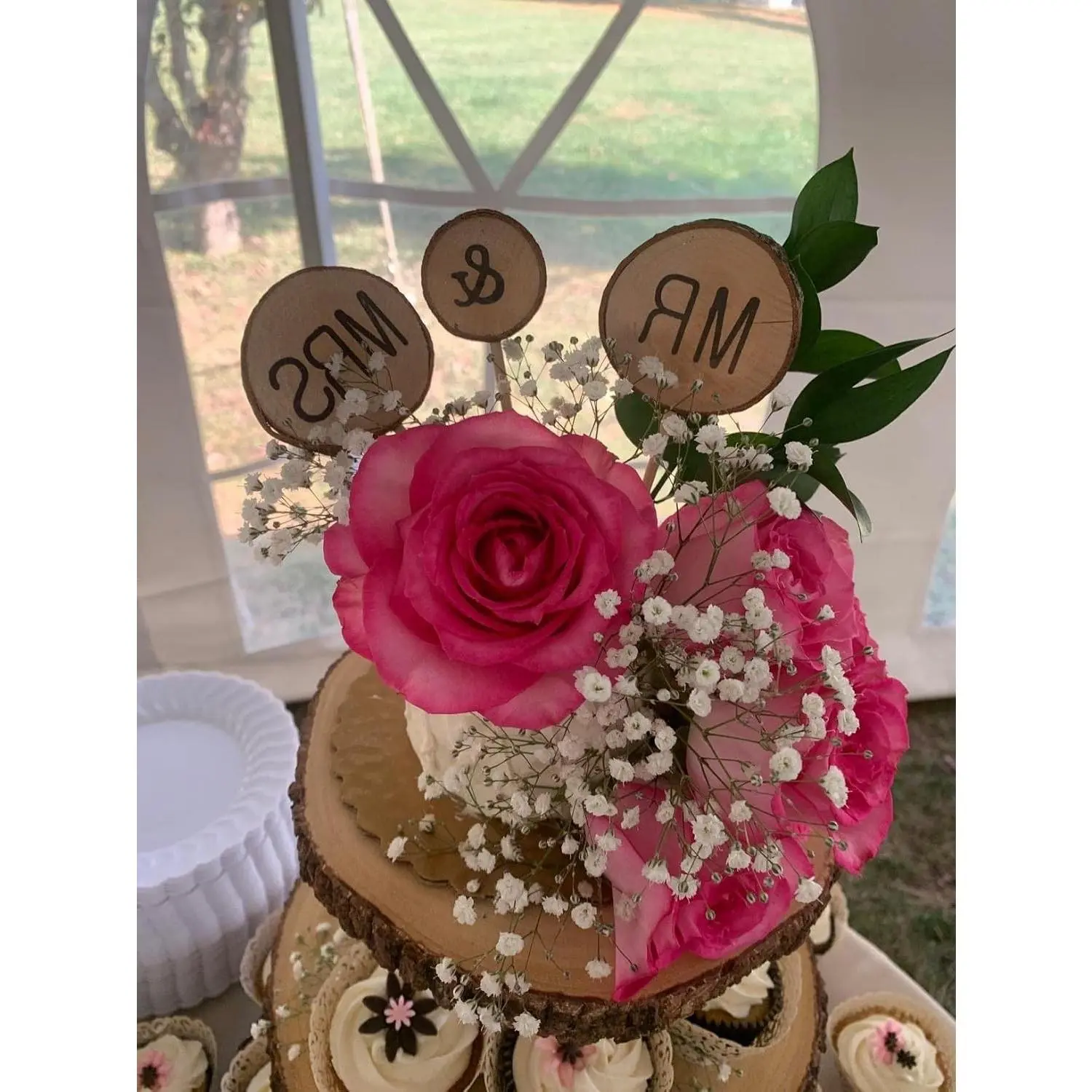 3 Pcs Mr & Mrs Cake Toppers, Natural Wood Rustic Chic Wedding Decoration Letters for Couple, Sweetheart Party Anniversary BirthdayGift