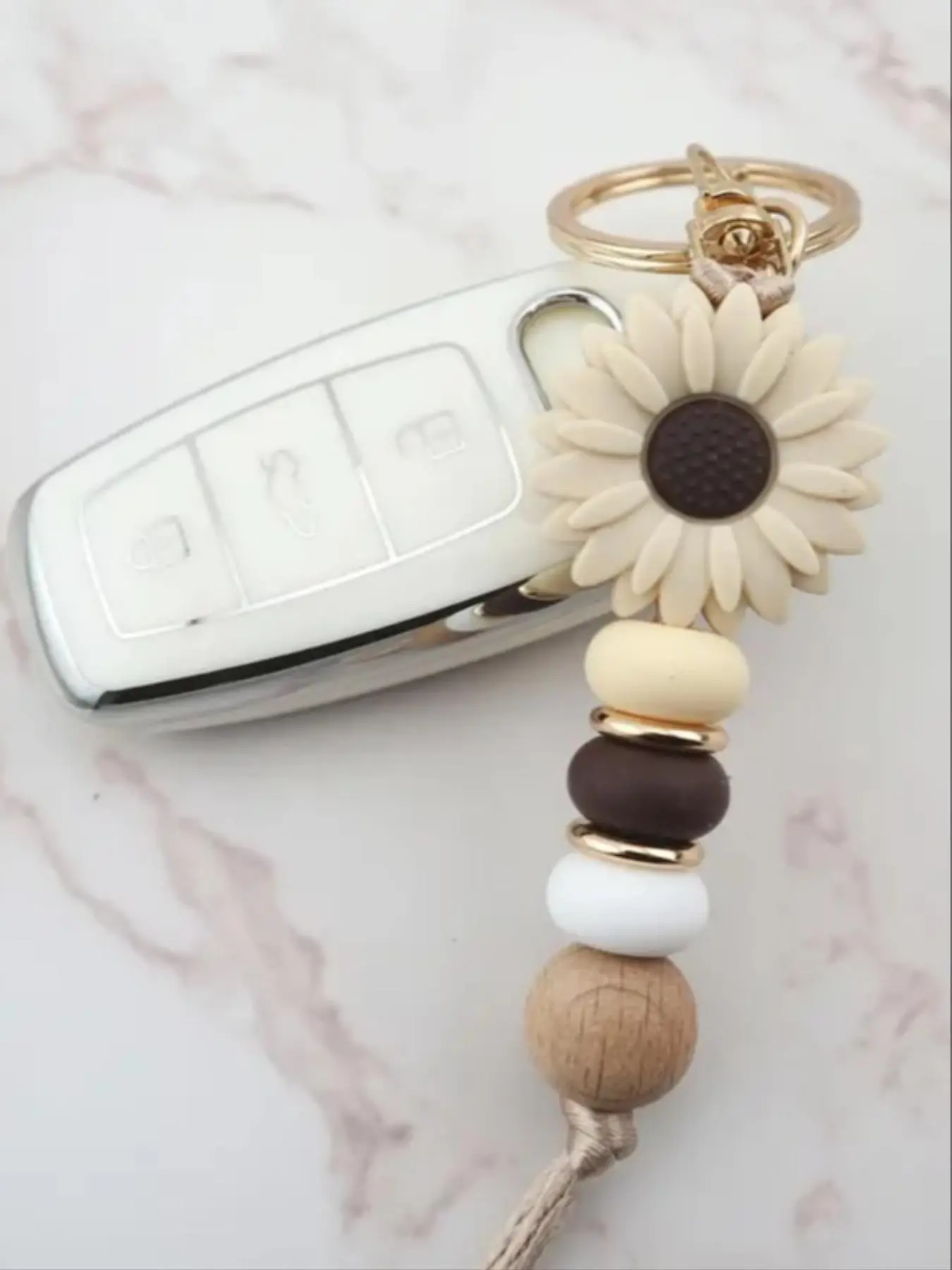 Silicone Daisy Keychain for Women, Fashion Floral Silicone Bead Keychain, Cute Car & Wallet Charm, Lobster Clasp, Perfect New Year Gift, Aesthetic Keychain