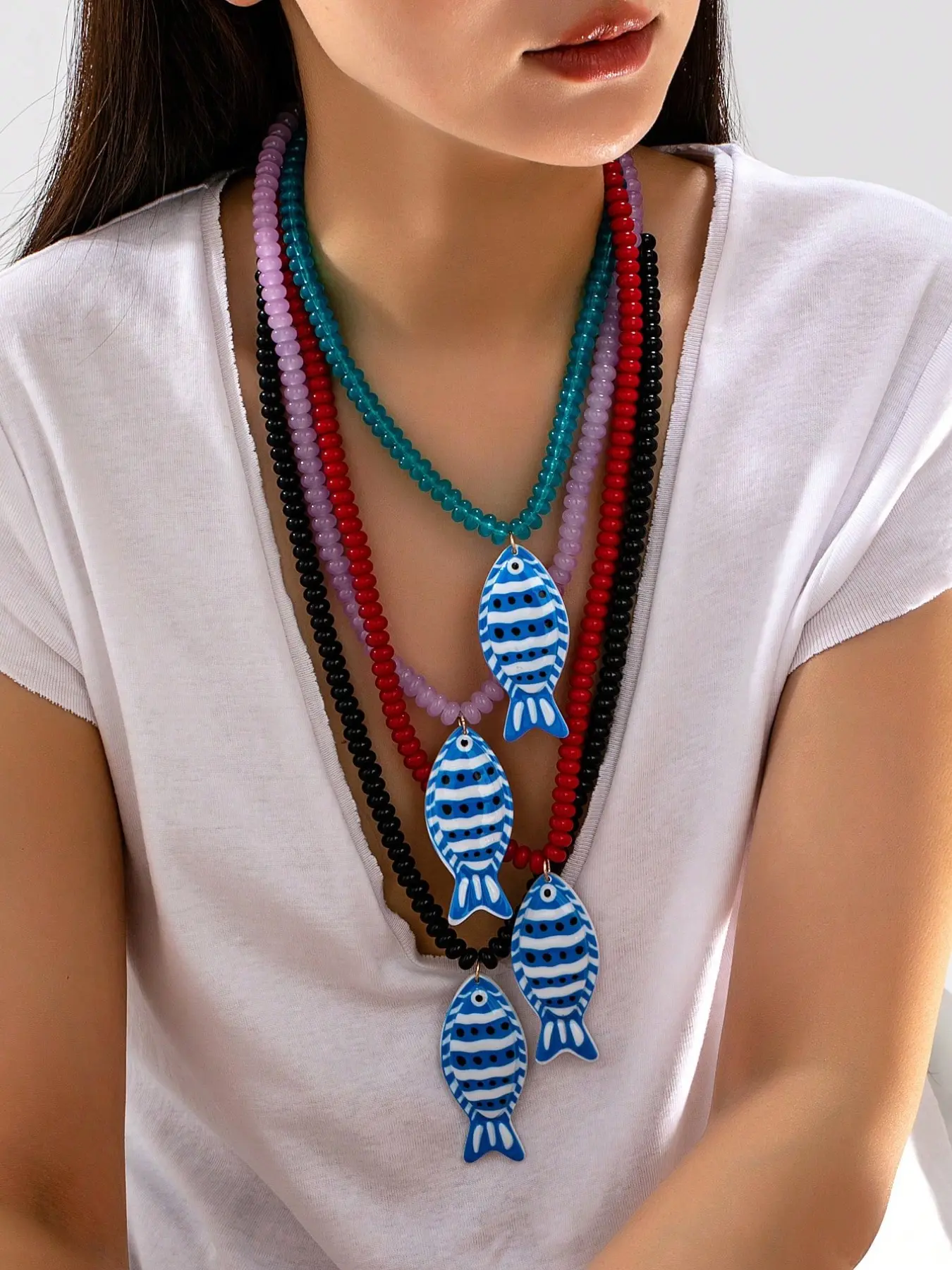 4 Pcs Multilayer Beaded Statement Necklace for Women, Blue White Fish Pendant Choker, Chunky Boho Layered Necklace Jewelry for Beach Party, Acrylic Beaded Choker