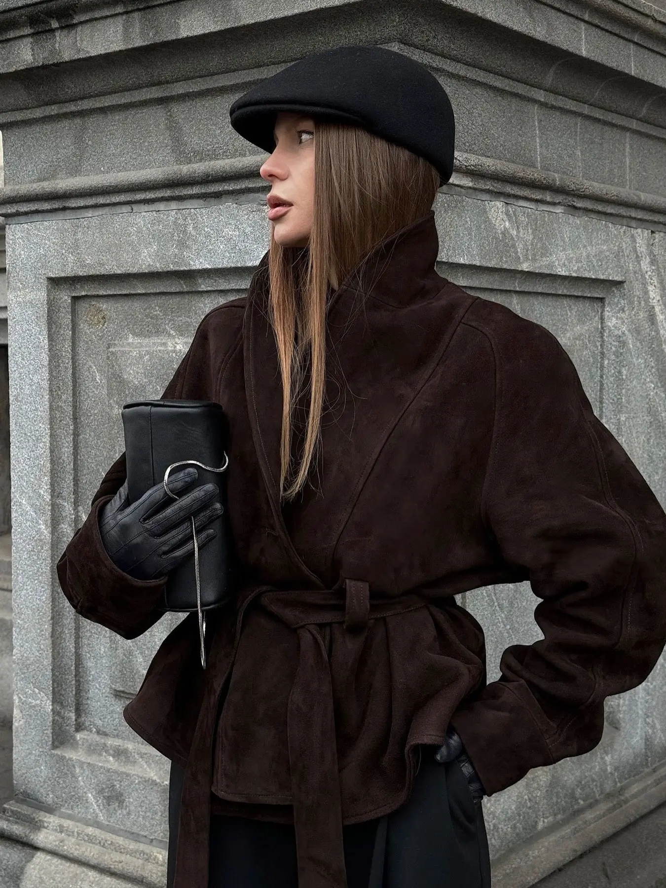 Women's Suede Velvet Belted Waist Short Jacket, Vintage Notch Lapel Short Coat, European and American Old Money Style, Versatile High-End Jacket