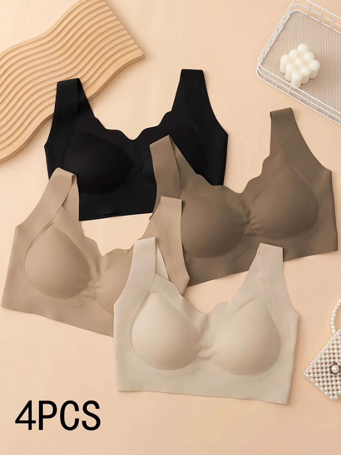 Women's Fashion Adhesive Bra Set, No Hooks, No Steel Support, No Underwire Bras, Comfortable Innerwear, Pack of 4, Stylish and Discreet Design