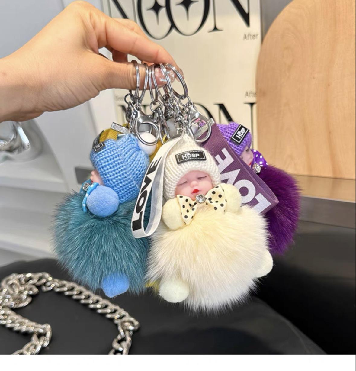 Plush toy car keychain pendant, cute stuffed doll, backpack accessory, couple's gift