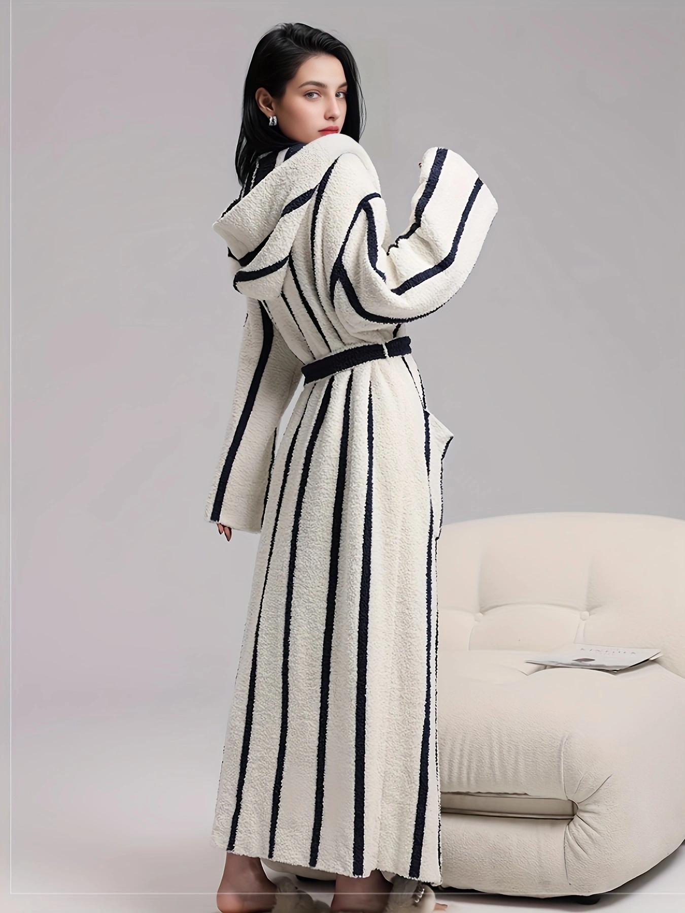 [COZY Soft Plush Feel] Women's Striped Print Long Sleeve Bathrobe, Casual Soft Comfortable Warm Oversized Hooded Robe, Ladies Sleepwear & Loungewear for Fall & Winter