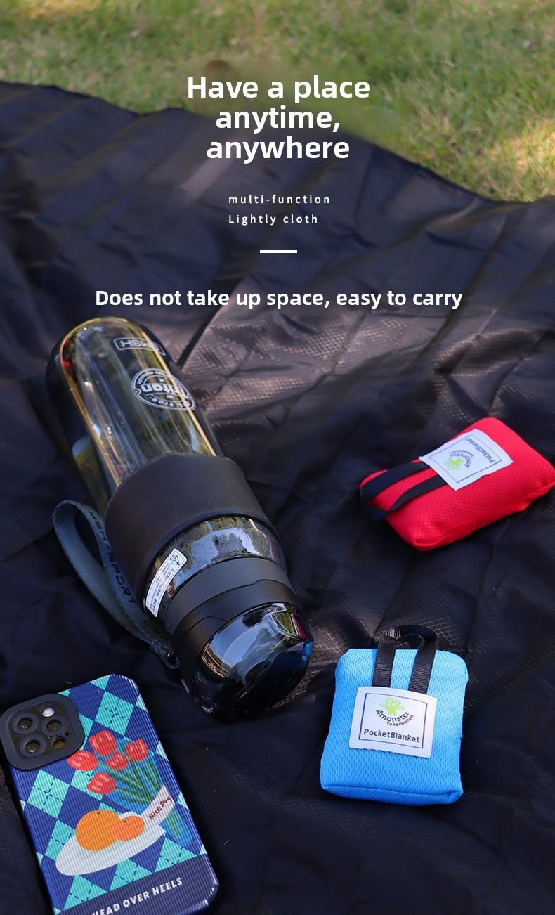 Ultra Thin Pocket Picnic Mat, Waterproof Sandproof Beach Blanket, Lightweight Foldable Portable Moisture Proof Mat for Beach