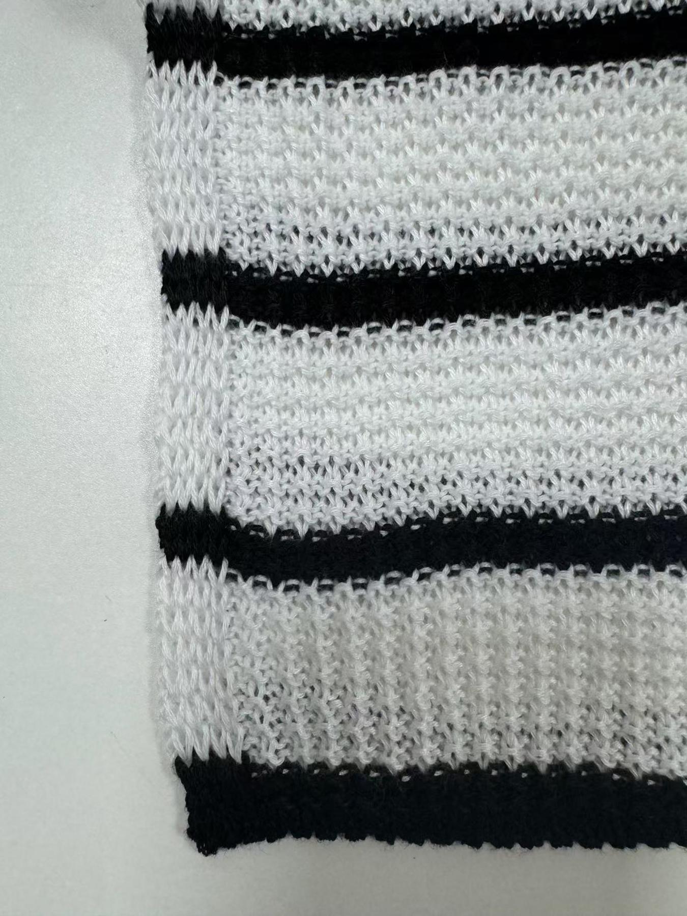 Trendy Striped Sleeveless Dress for Women, Slim Fit Casual Knit Round Neck Long Dress, Stylish Chic Color Block Design