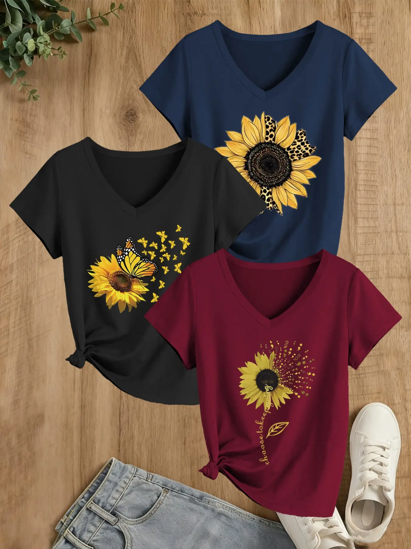 Women's 3-Pack Vintage Sunflower Print T-Shirts, Fashion V-Neck Short Sleeve, Soft Fabric, Slim Fit, All Season