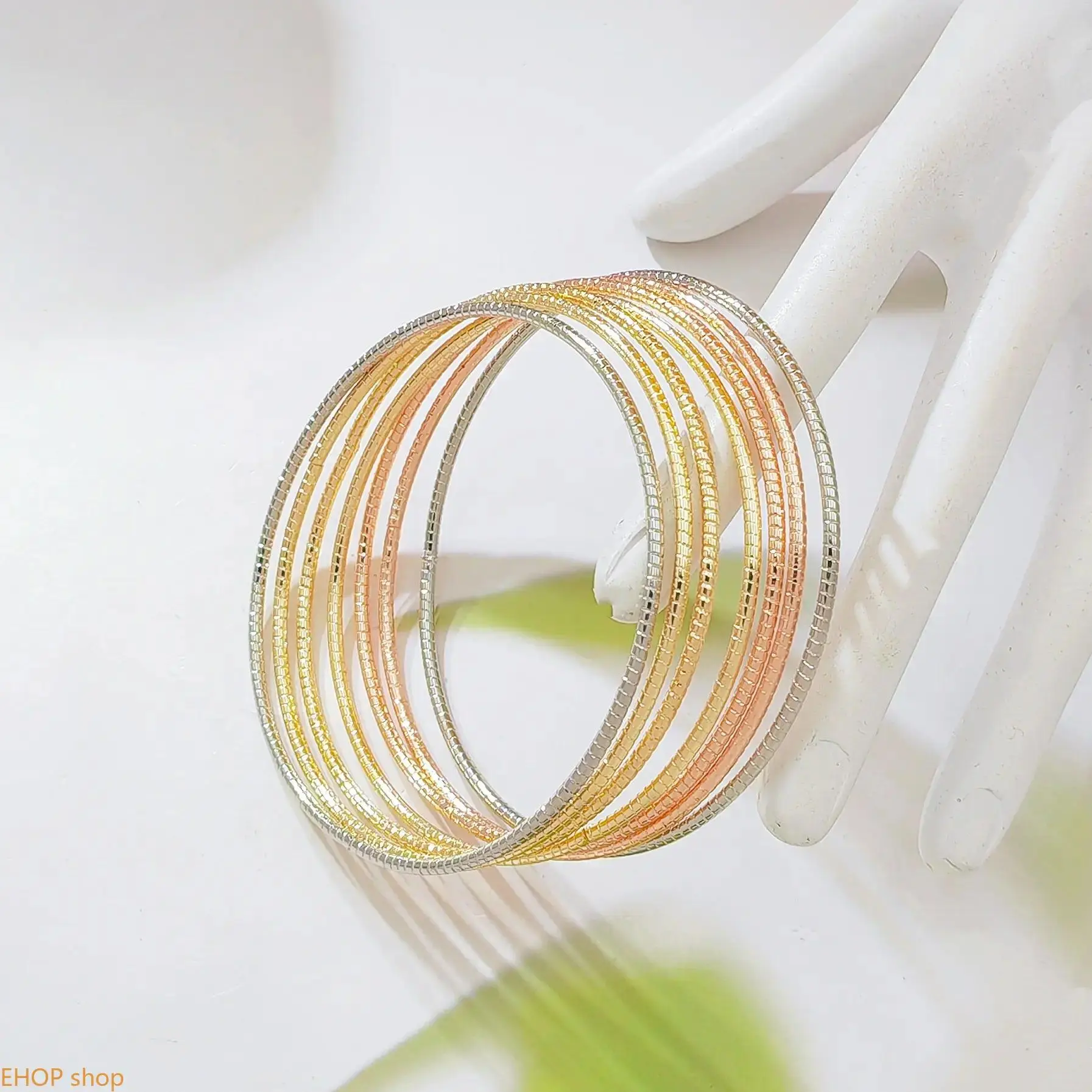 7PCS Sparkling Tri-Color Stackable Bangles, Diamond Cut Thin Faceted Gold/Silver/Rose Gold Bracelet Set, 7 Piece Statement Jewelry for Daily & Party Wear