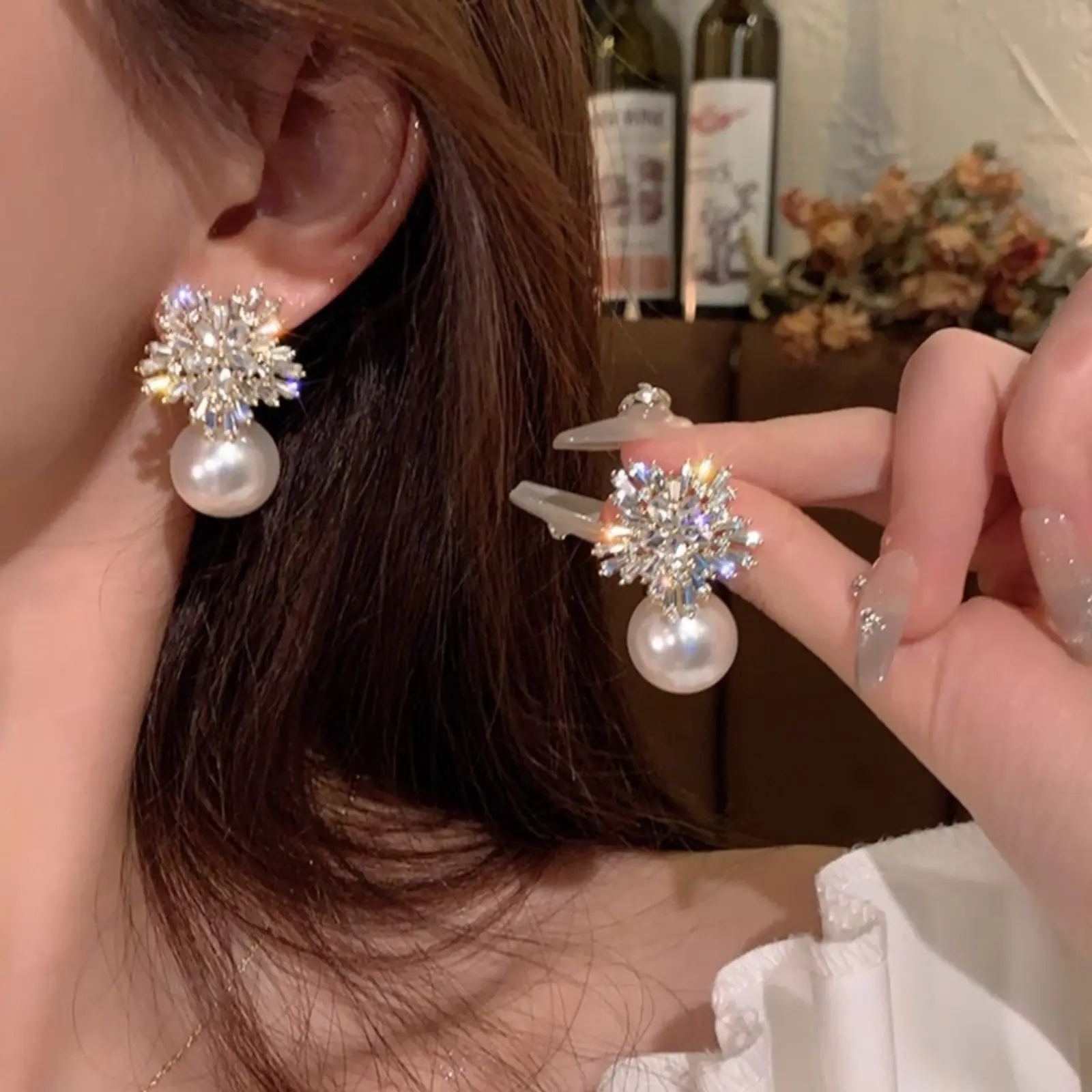 Women’s Snowflake Earrings Fully Set With Rhinestones & Pearls, Unique Niche Design Stud Earrings, Vintage Luxurious Texture Ear Jewelry, Elegant Dainty Accessories for Daily & Party Styling
