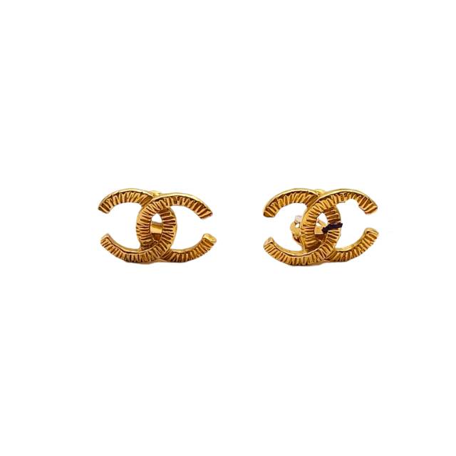 Pre-owned 【Alea】CHANEL Vintage double C screw clip on earrings Alloy