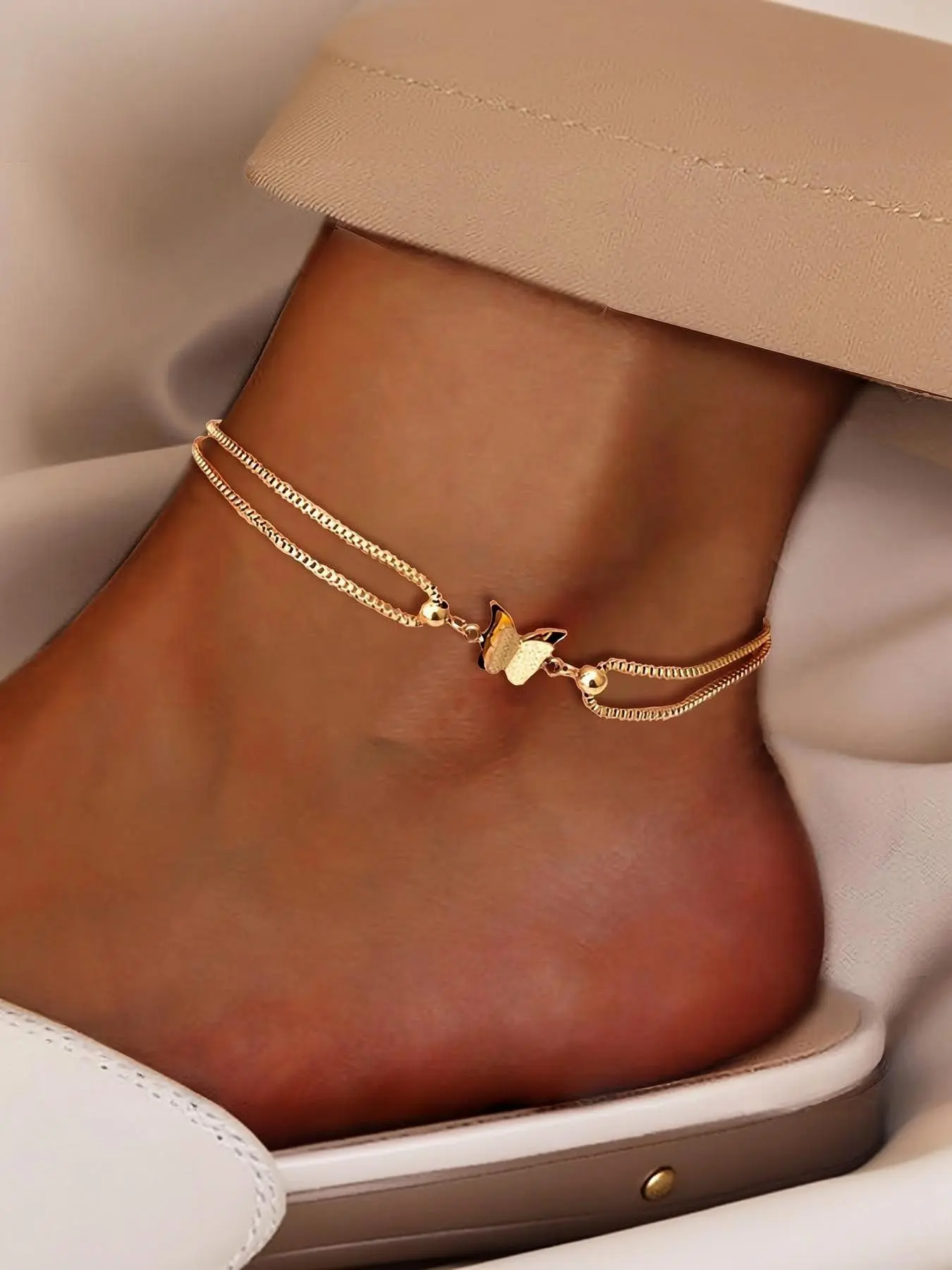 Minimalist double-layer ankle chain with multiple layers of snake bones dancing gracefully, butterfly alloy ankle chain Anklets