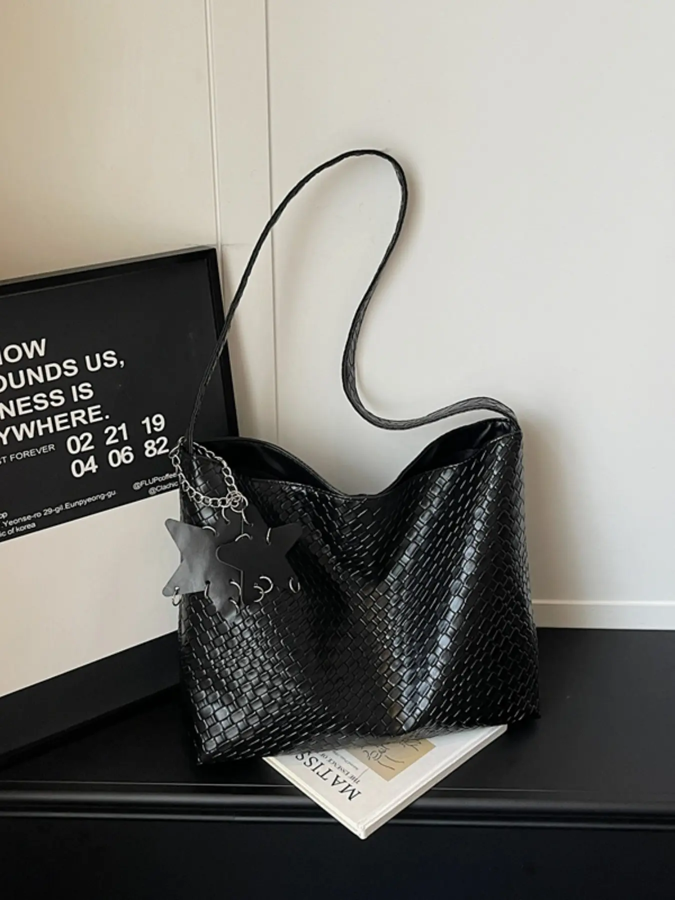 Elegant Plain Color Large Capacity Crossbody Bag, Chic Textile Pattern Design, Perfect for Office & Commute, Versatile Fashion Accessory