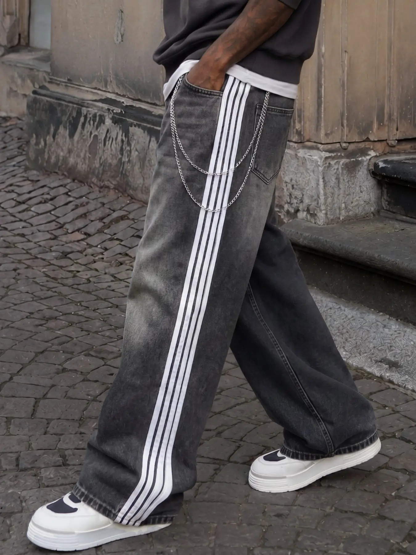 Men's Vintage Washed Black Gray Loose Jeans, Striped, Side Stripe Design, Wide-Leg Straight Fit, Comfortable Everyday Versatile Wear, Suitable for Shopping, Going Out, Parties, and as a Gift for Boyfriend or Husband