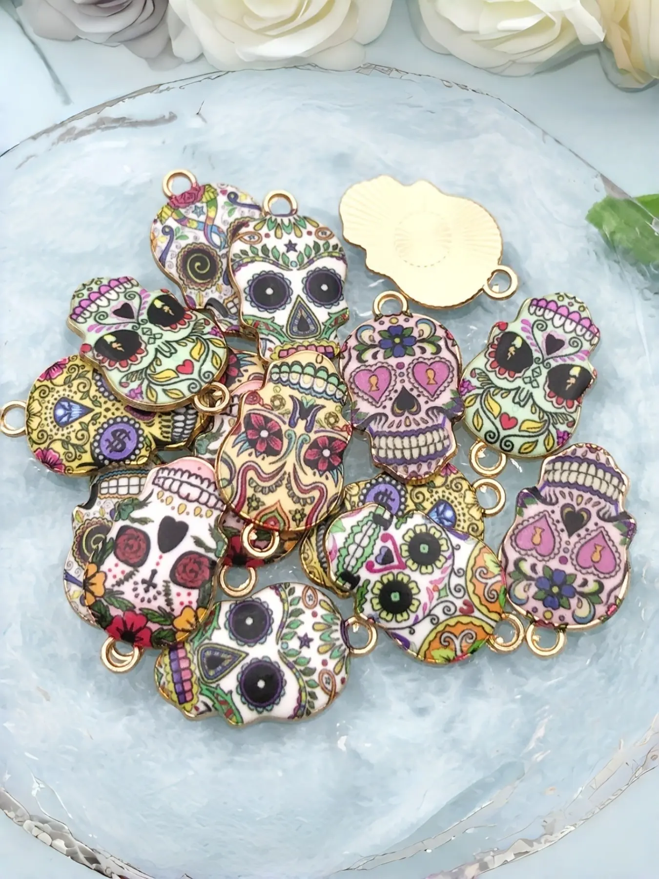 20pcs Random Sugar Skull Enamel Pendants, Mexican Day of the Dead Alloy Charms, DIY Bracelet Necklace Keychain Jewelry Making Halloween Craft Accessories