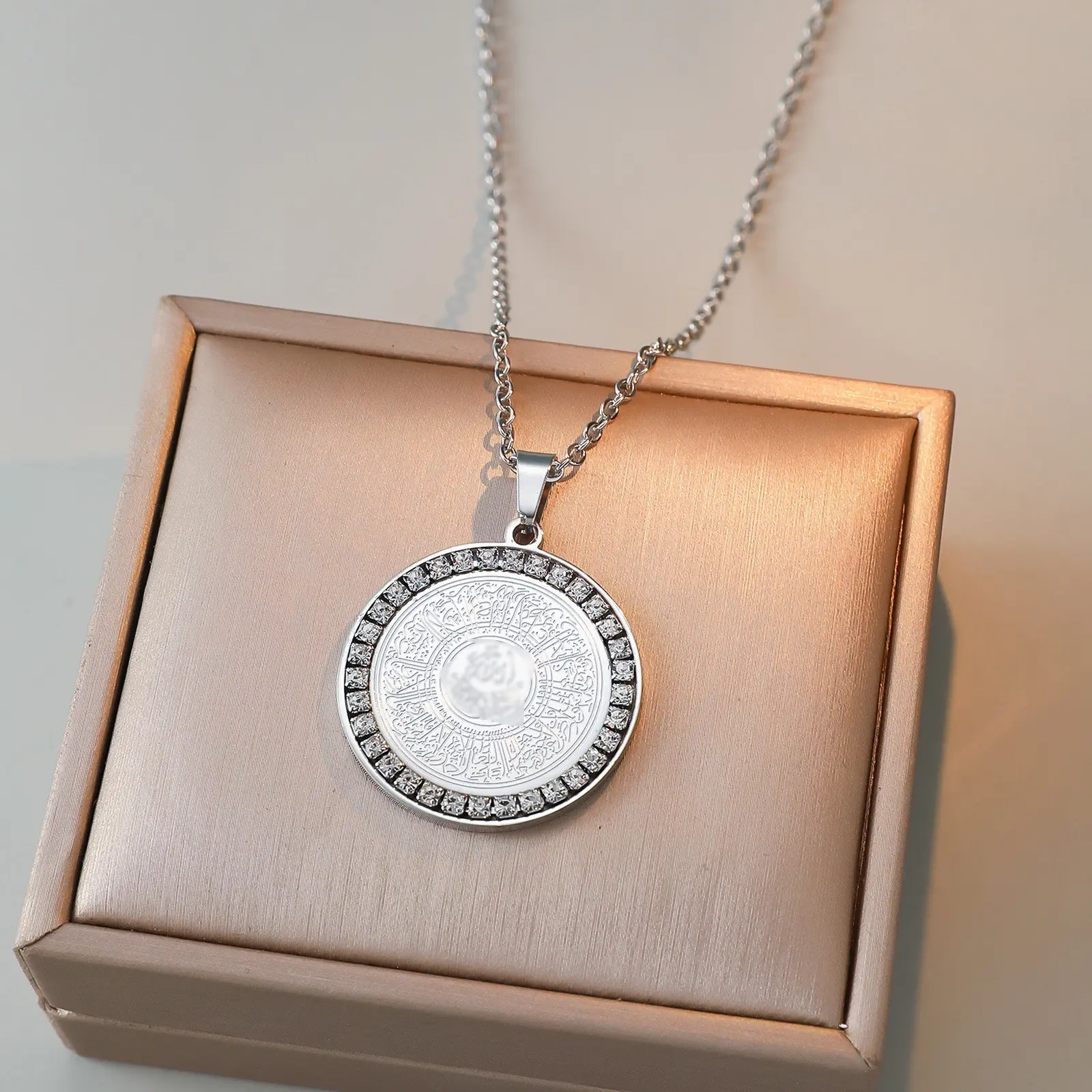 Stainless Steel Pendant Necklace with Rhinestones, Muslim Islamic Jewelry, Allah Name Design, Elegant Women and Girls Accessories, Perfect Gift